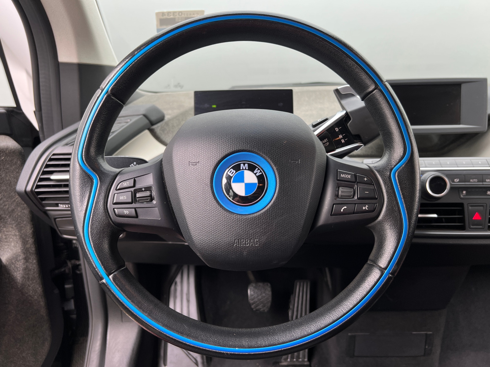 Thumbnail: 2017 BMW i3 - 5