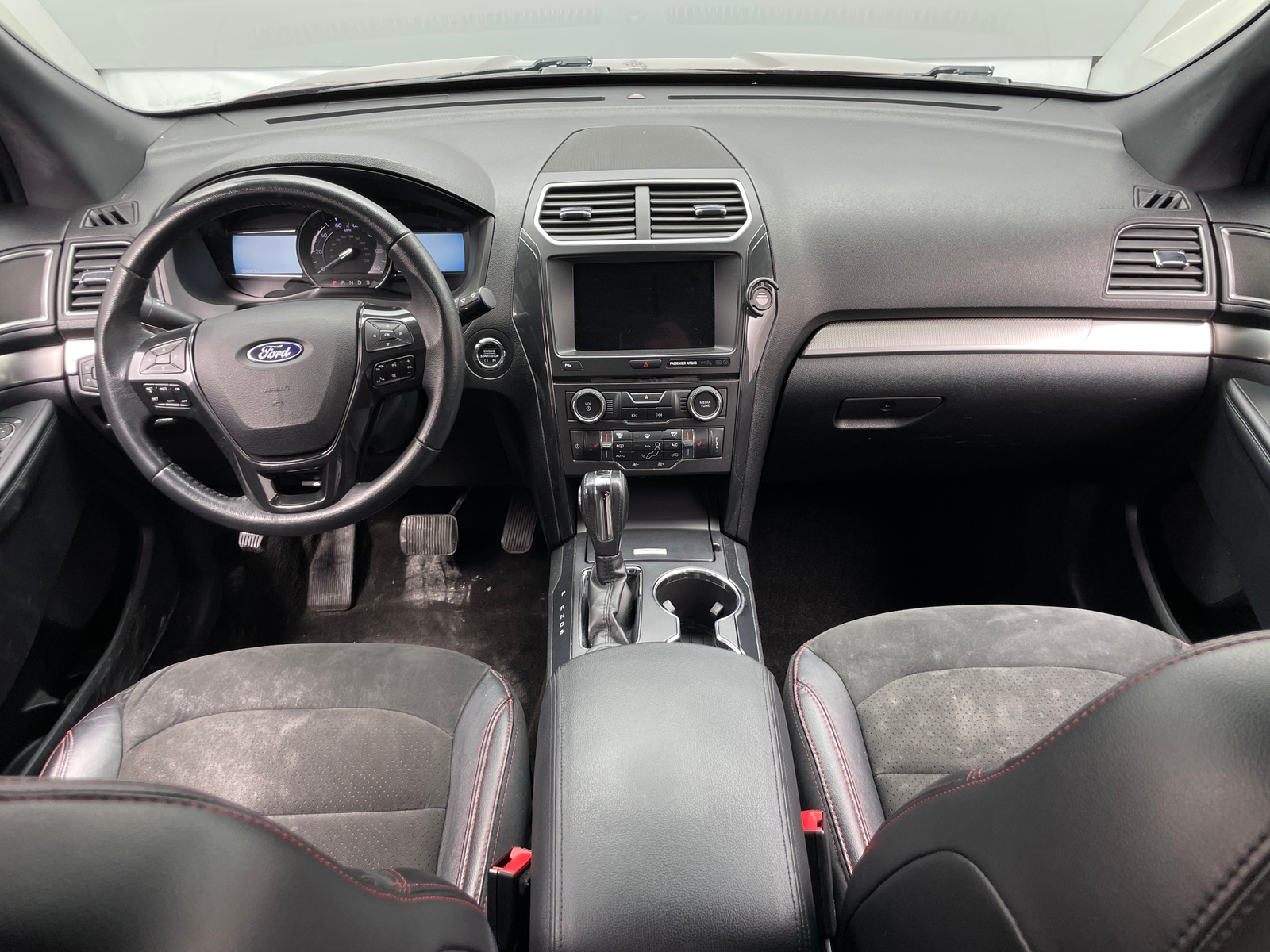 Thumbnail: 2018 Ford Explorer - 3