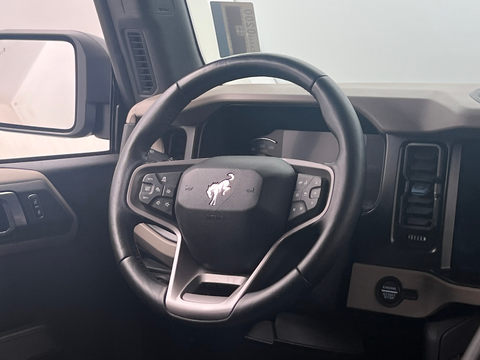 Thumbnail: 2022 Ford Bronco - 5