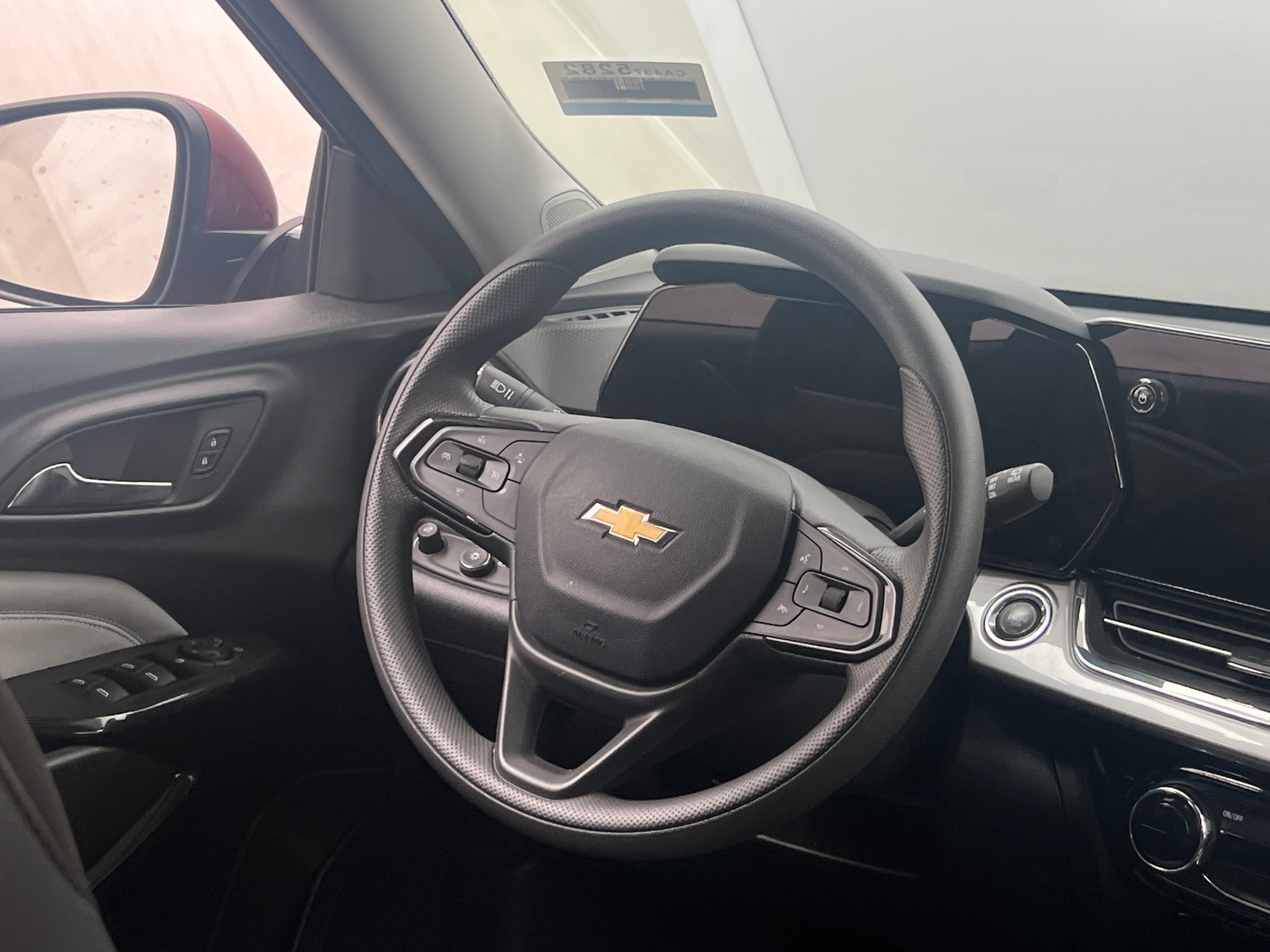 Thumbnail: 2025 Chevrolet Trax - 5