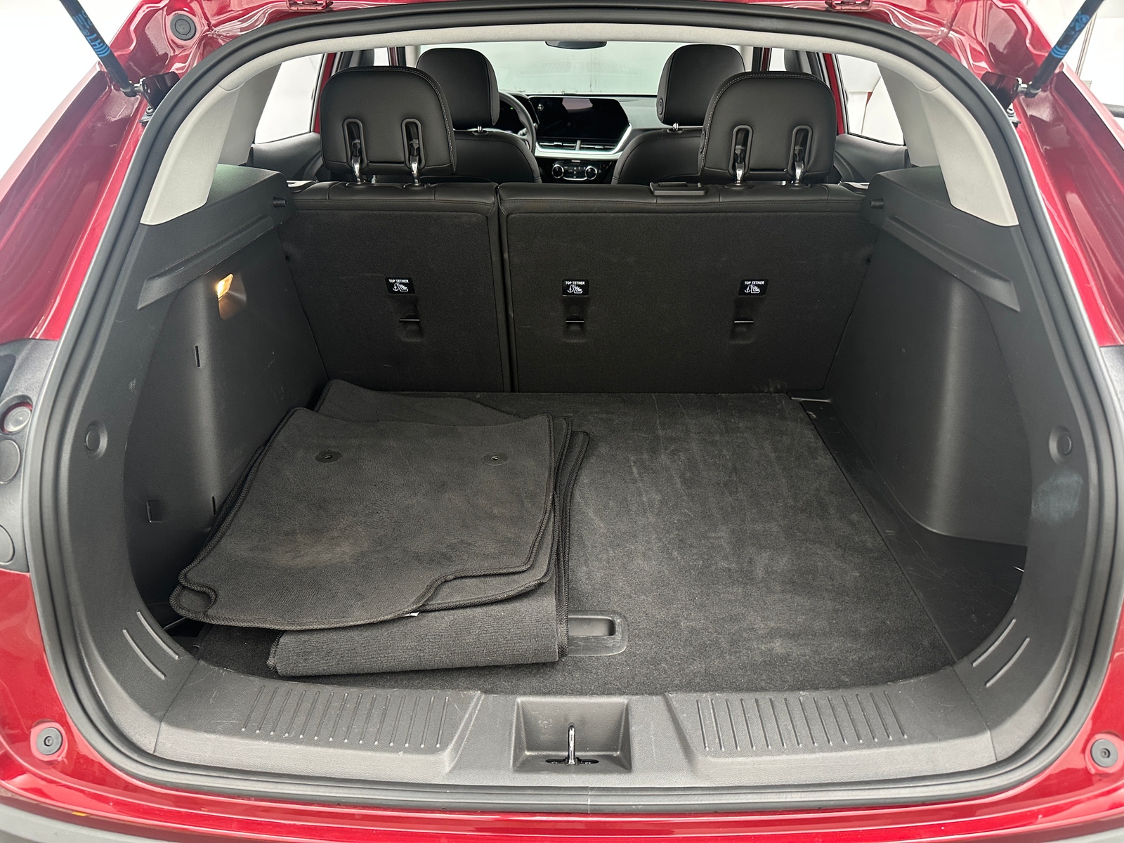 Thumbnail: 2025 Chevrolet Trax - 7