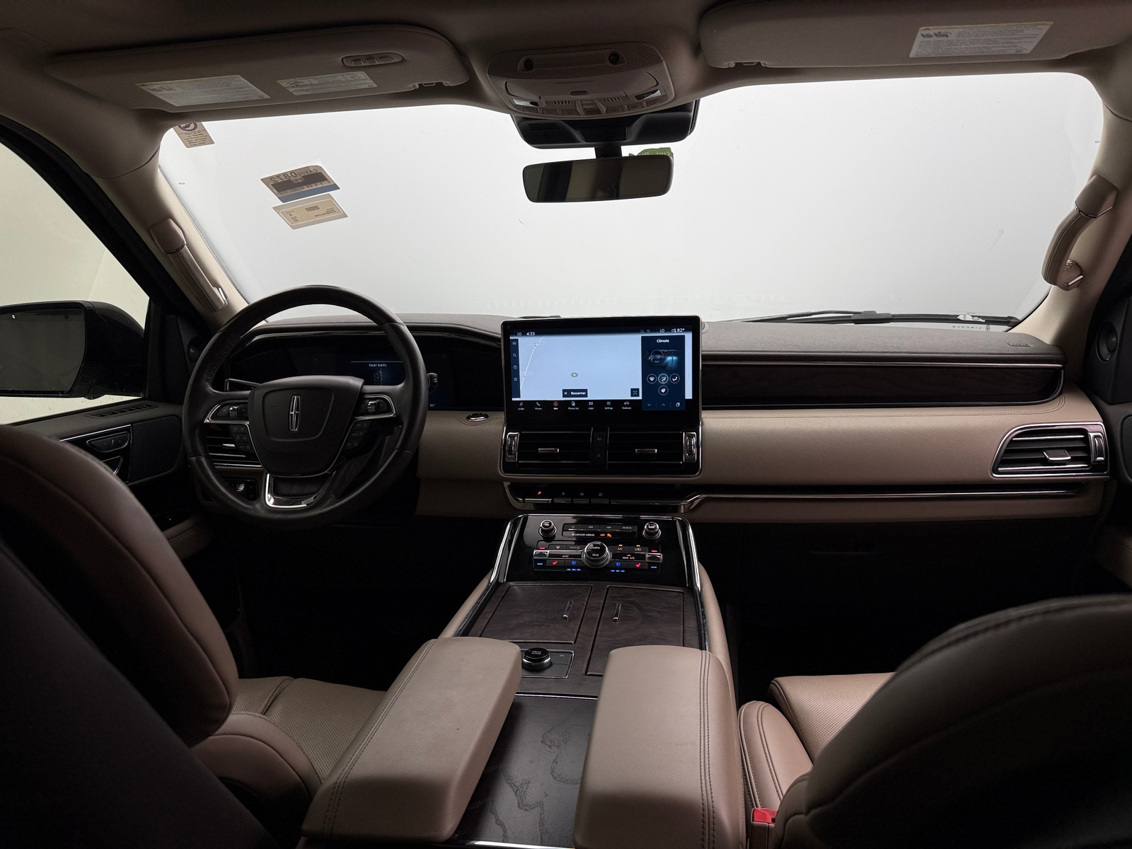 Thumbnail: 2022 Lincoln Navigator - 2