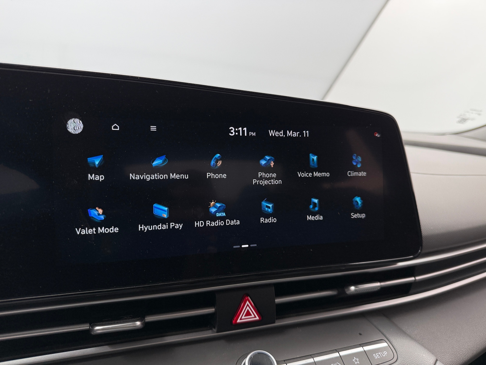 Thumbnail: 2023 Hyundai Elantra - 4