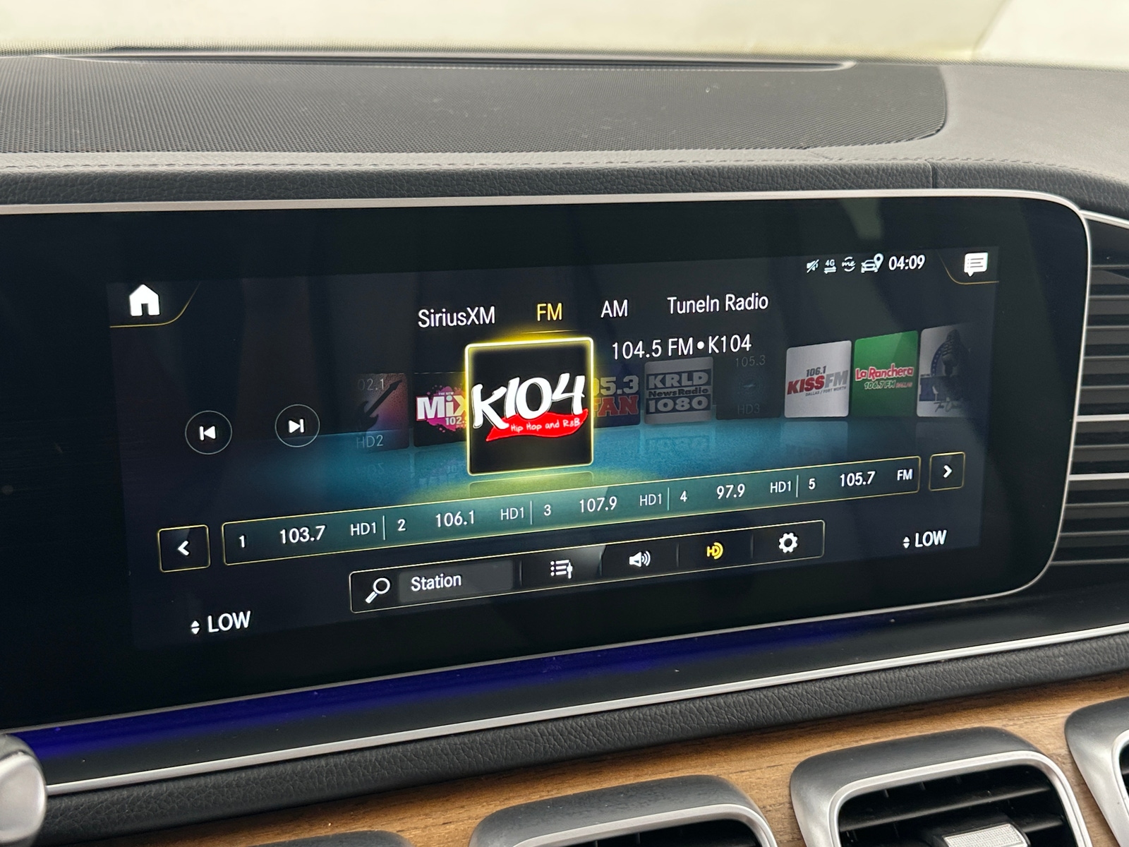 Thumbnail: 2022 Mercedes-Benz GLS - 3