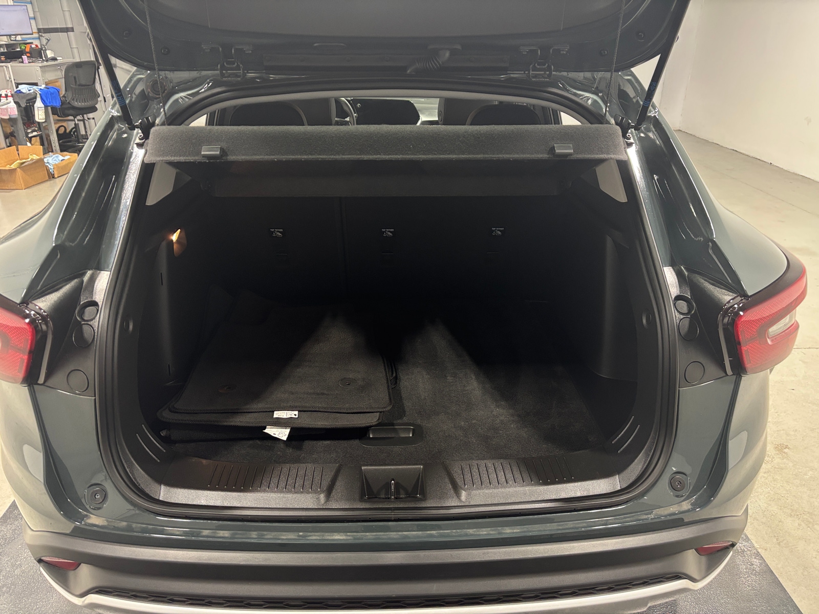 Thumbnail: 2025 Chevrolet Trax - 7