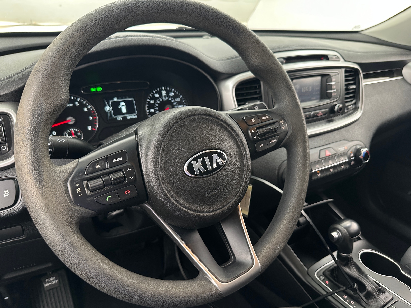 Thumbnail: 2017 Kia Sorento - 5