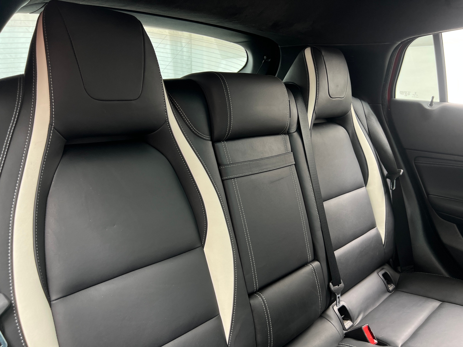 Thumbnail: 2018 INFINITI QX30 - 6