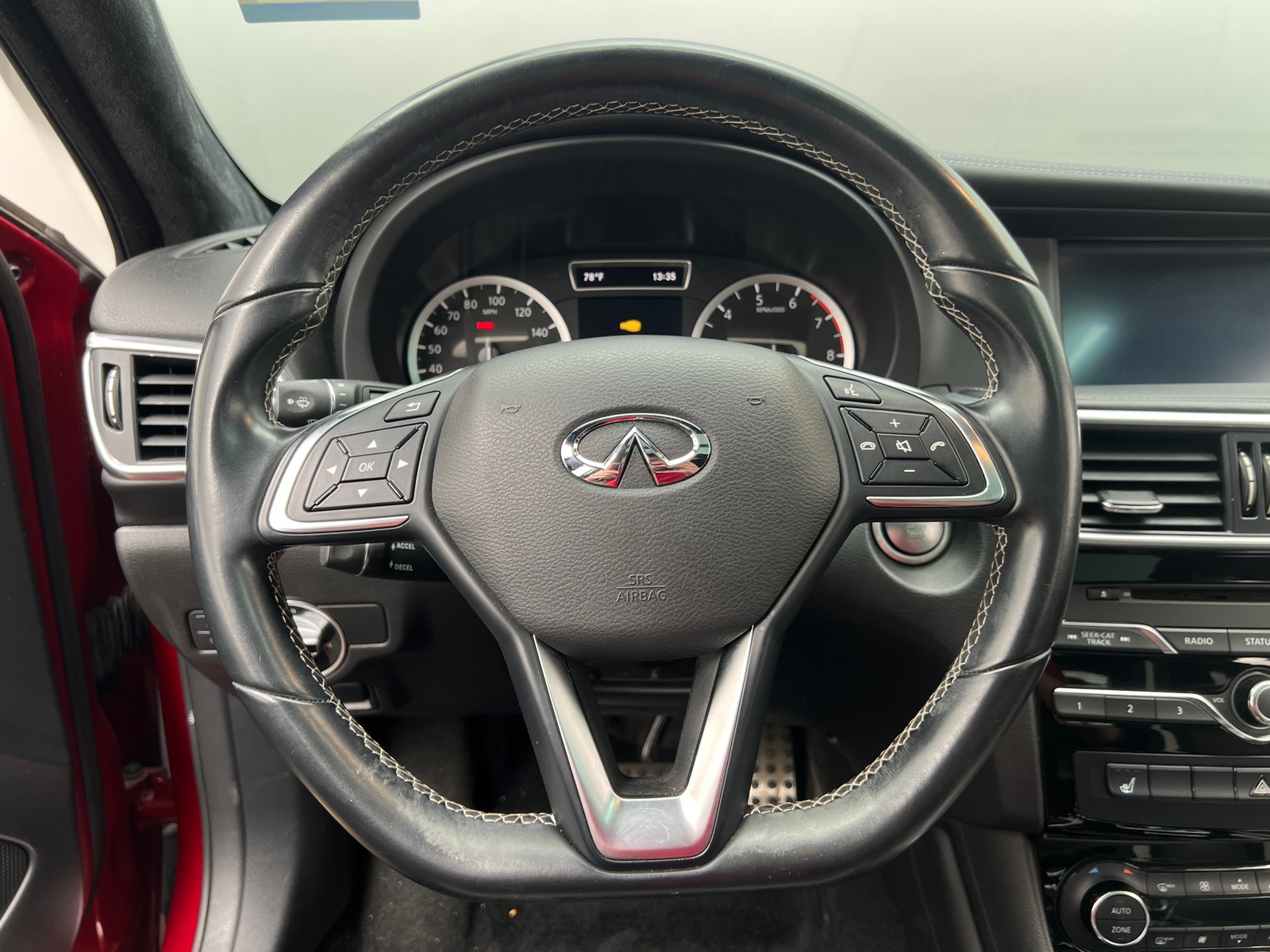 Thumbnail: 2018 INFINITI QX30 - 5