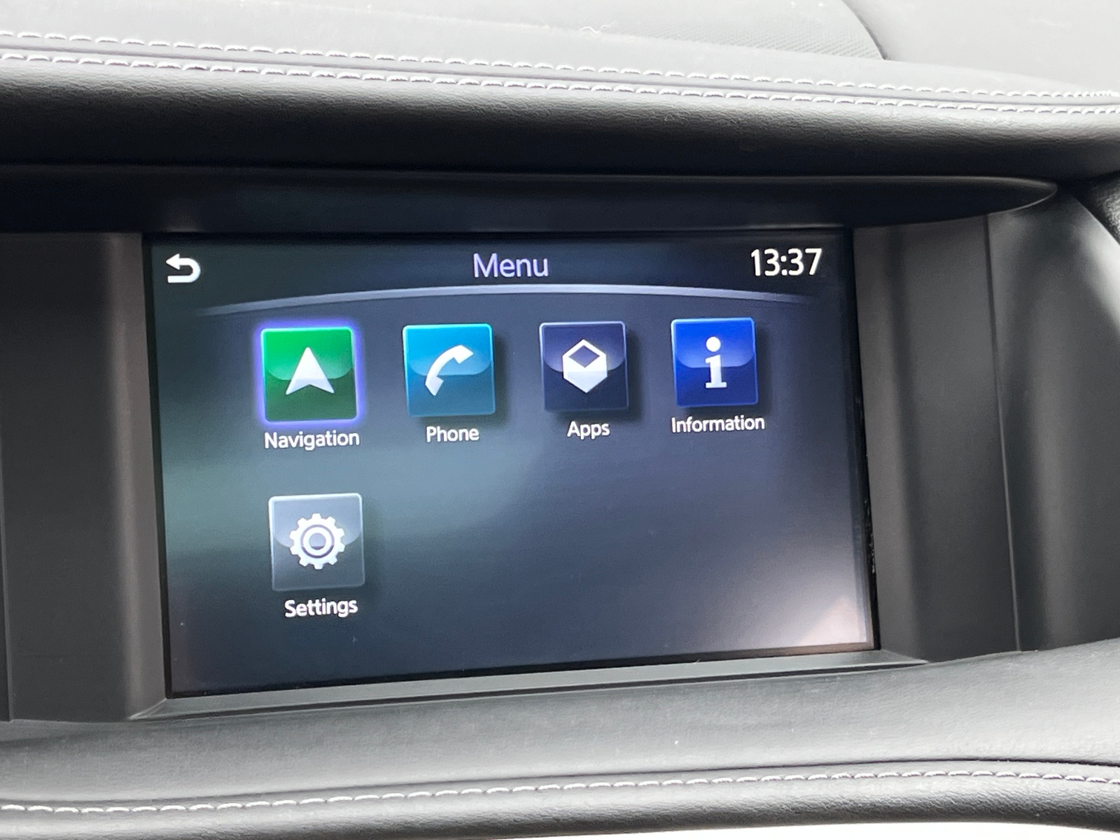 Thumbnail: 2018 INFINITI QX30 - 4