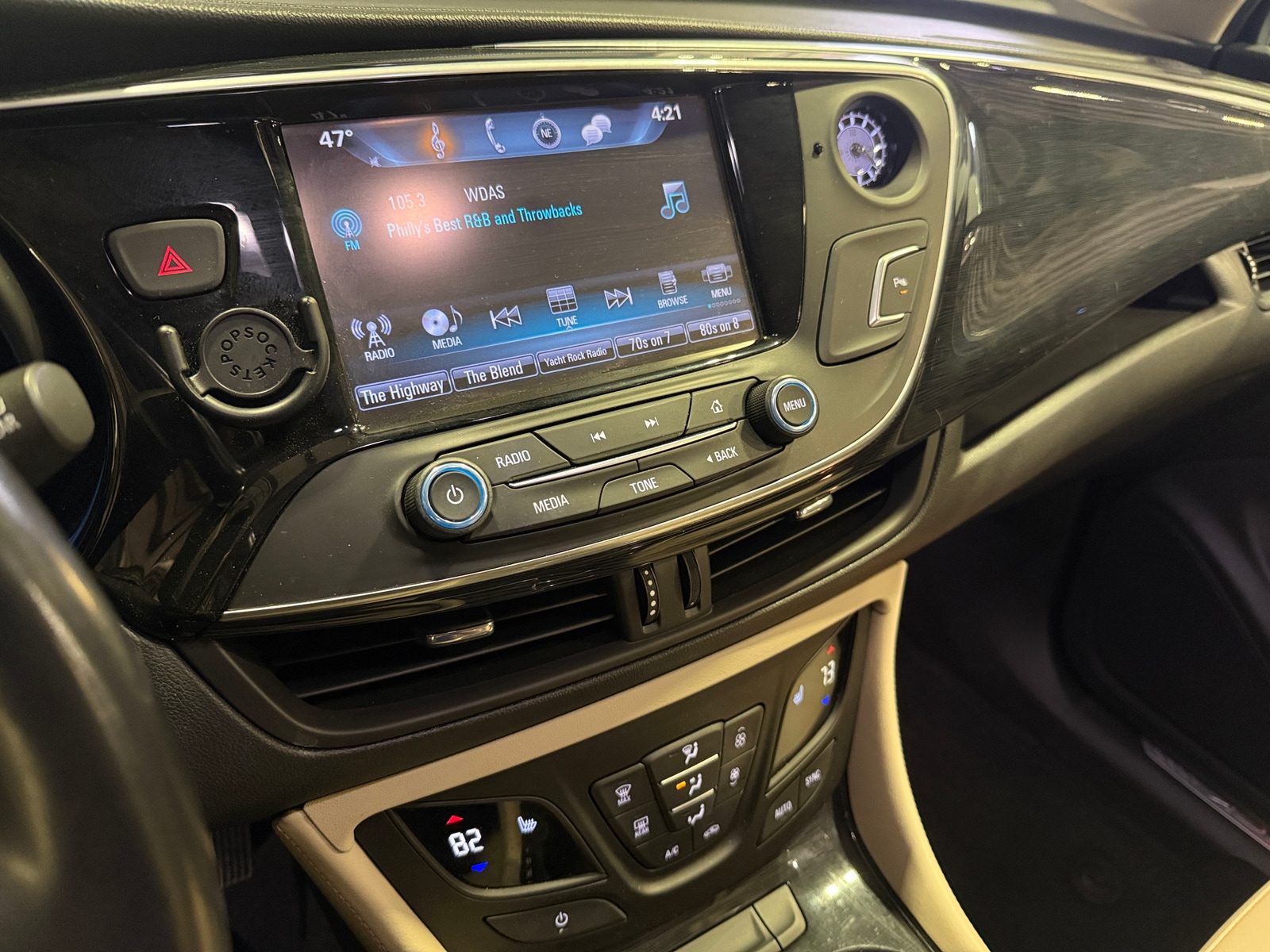 Thumbnail: 2017 Buick Envision - 3