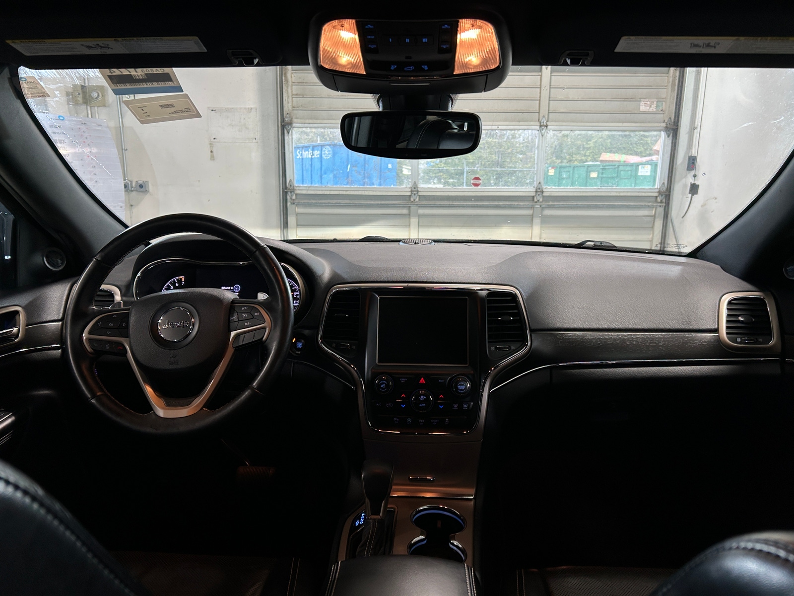 Thumbnail: 2017 Jeep Grand Cherokee - 2