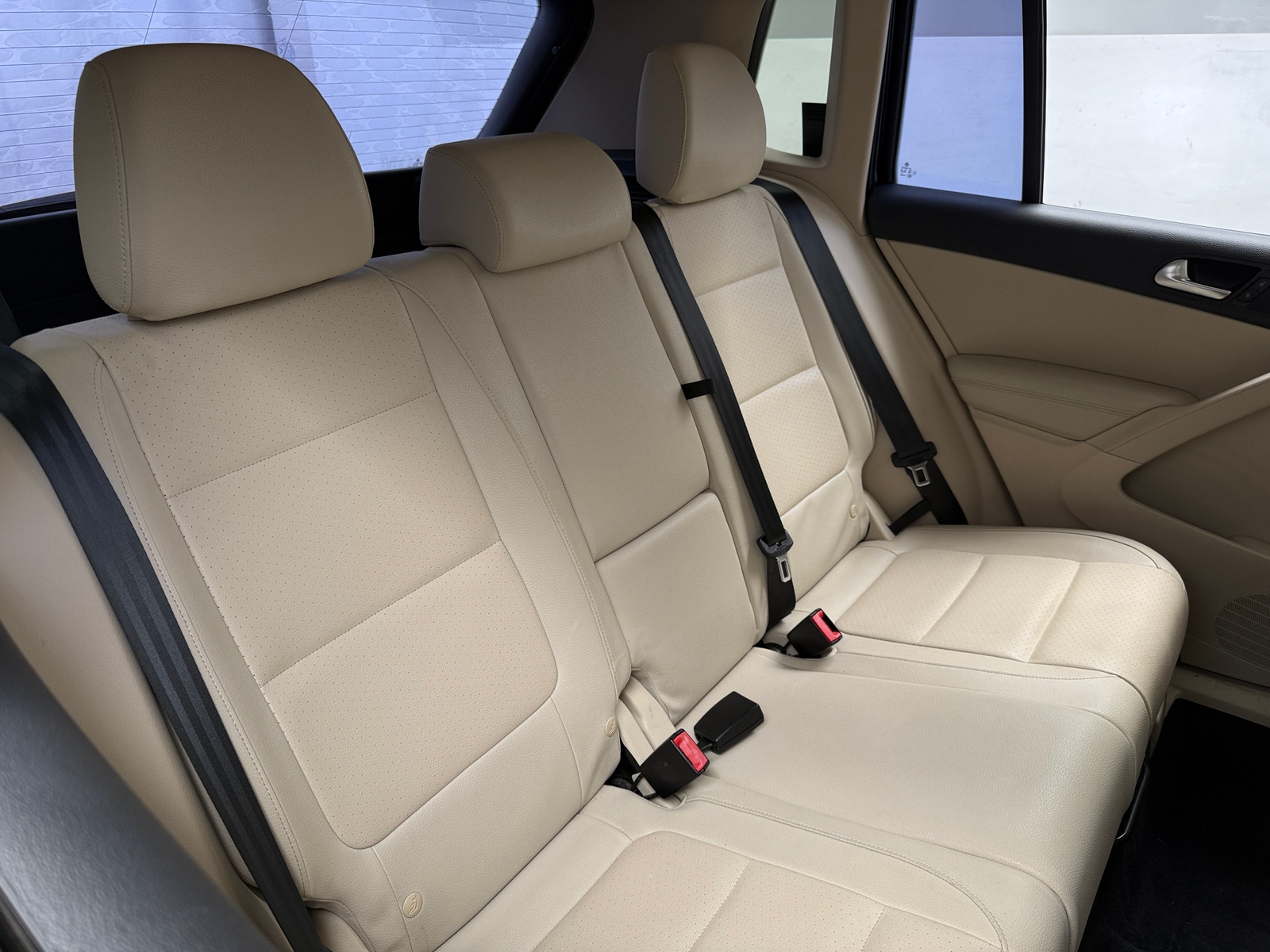 Thumbnail: 2016 Volkswagen Tiguan - 6