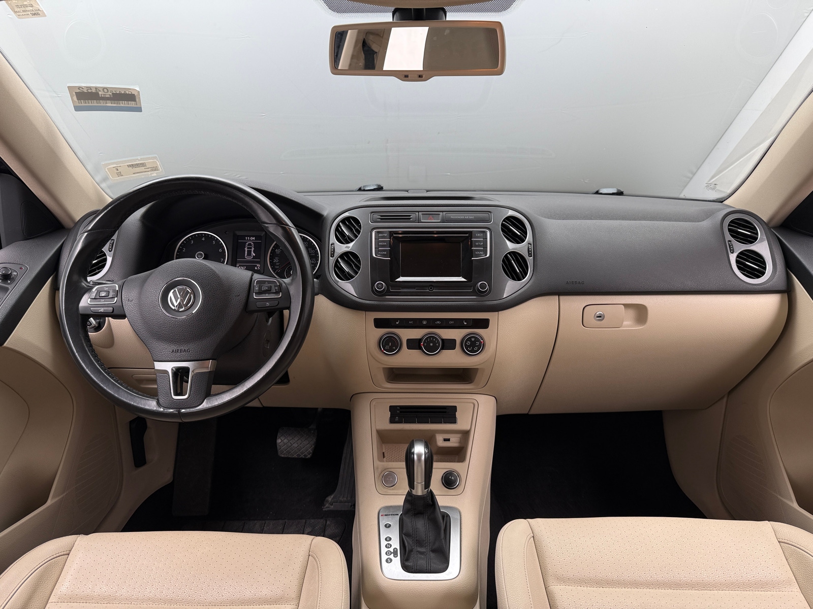 Thumbnail: 2016 Volkswagen Tiguan - 3