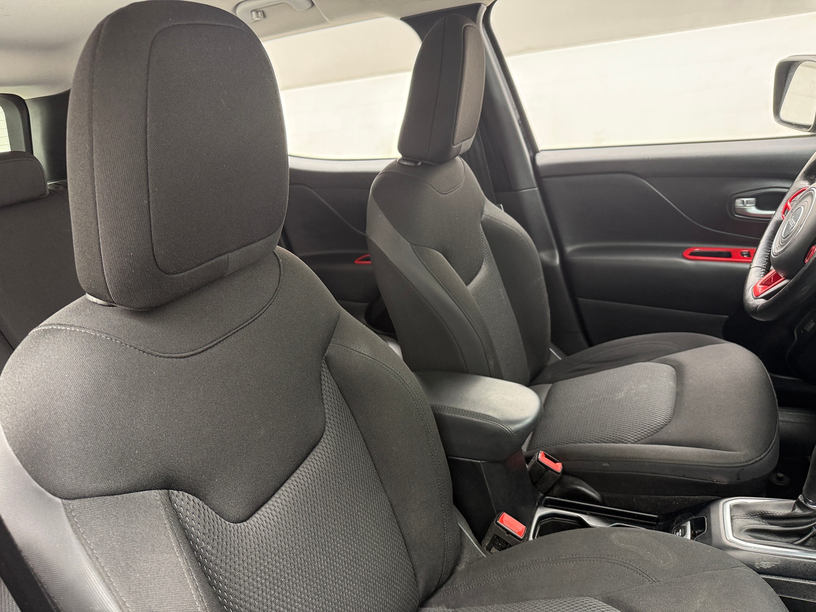 Thumbnail: 2019 Jeep Renegade - 2