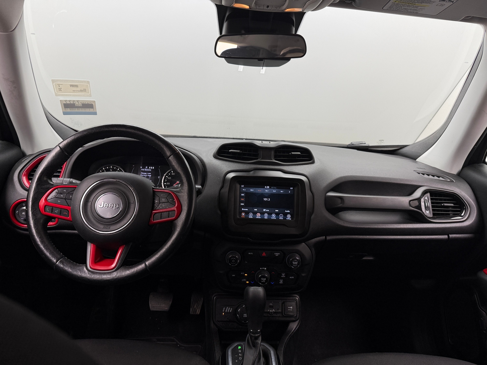 Thumbnail: 2019 Jeep Renegade - 3
