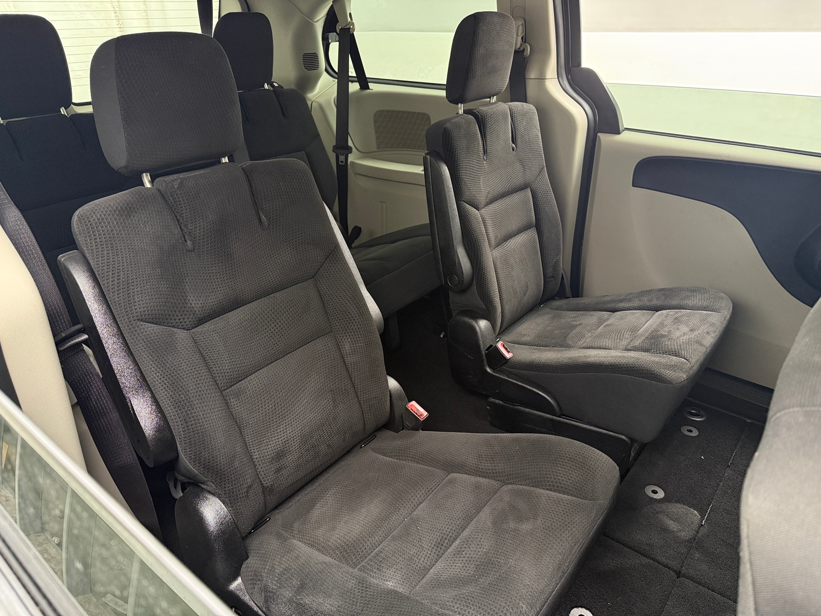 Thumbnail: 2019 Dodge Grand Caravan - 6