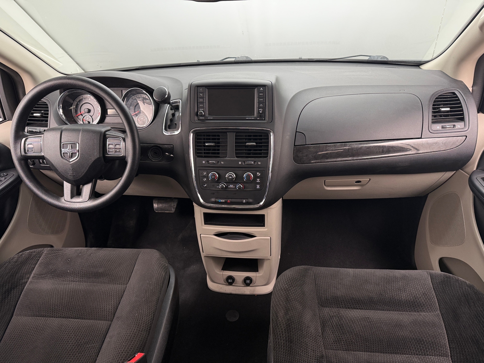 Thumbnail: 2019 Dodge Grand Caravan - 3