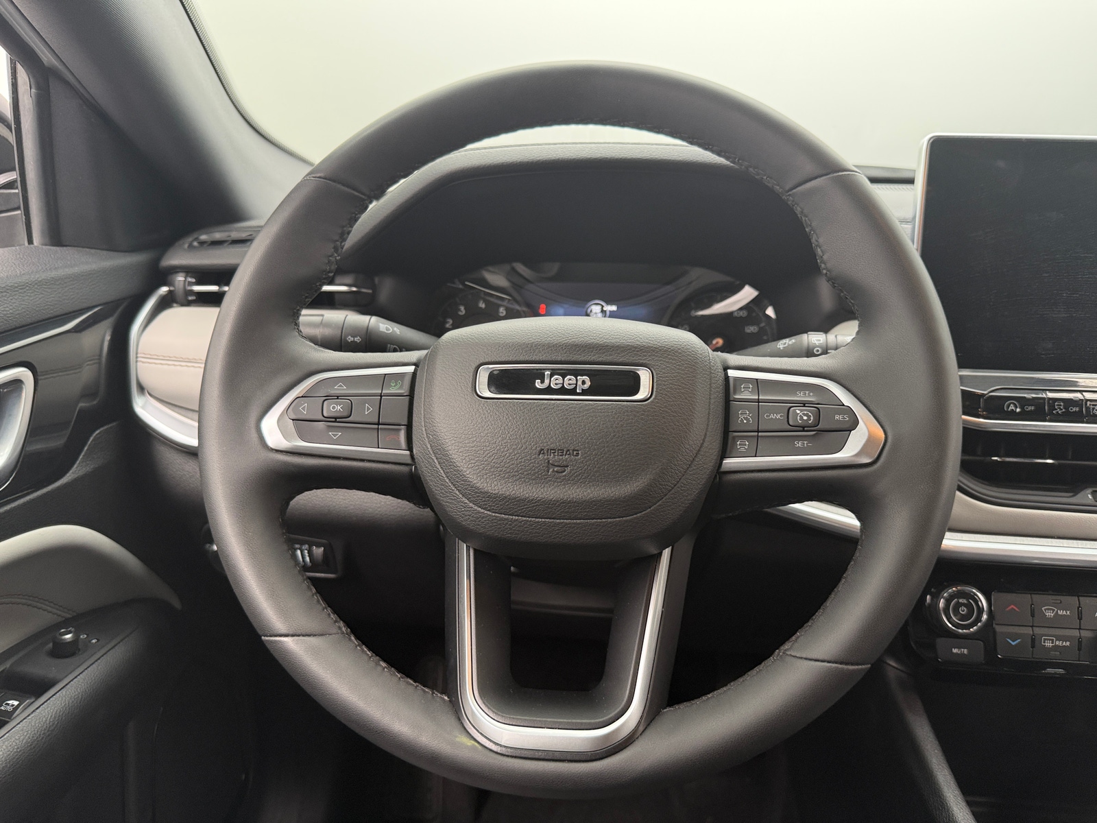 Thumbnail: 2025 Jeep Compass - 4