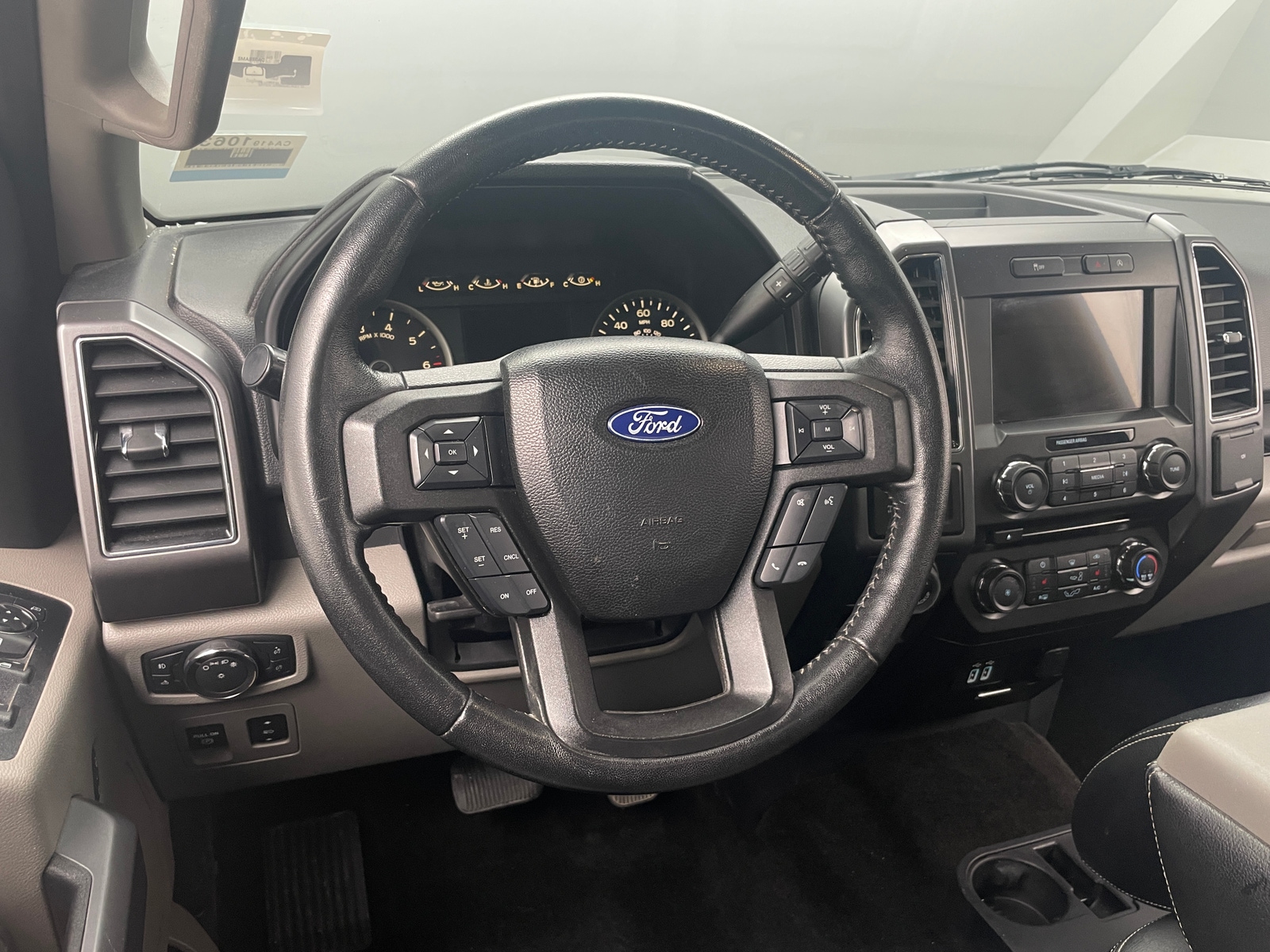 Thumbnail: 2018 Ford Econoline - 5