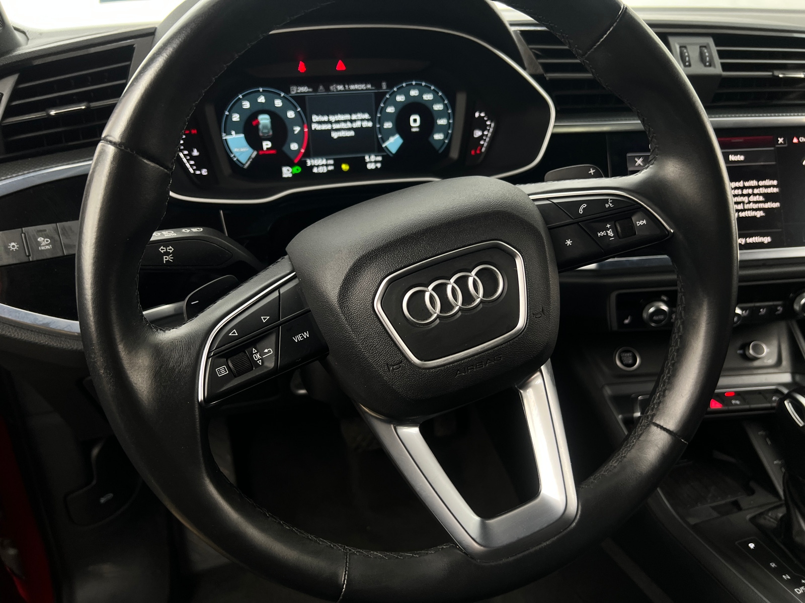 Thumbnail: 2023 Audi Q3 - 4