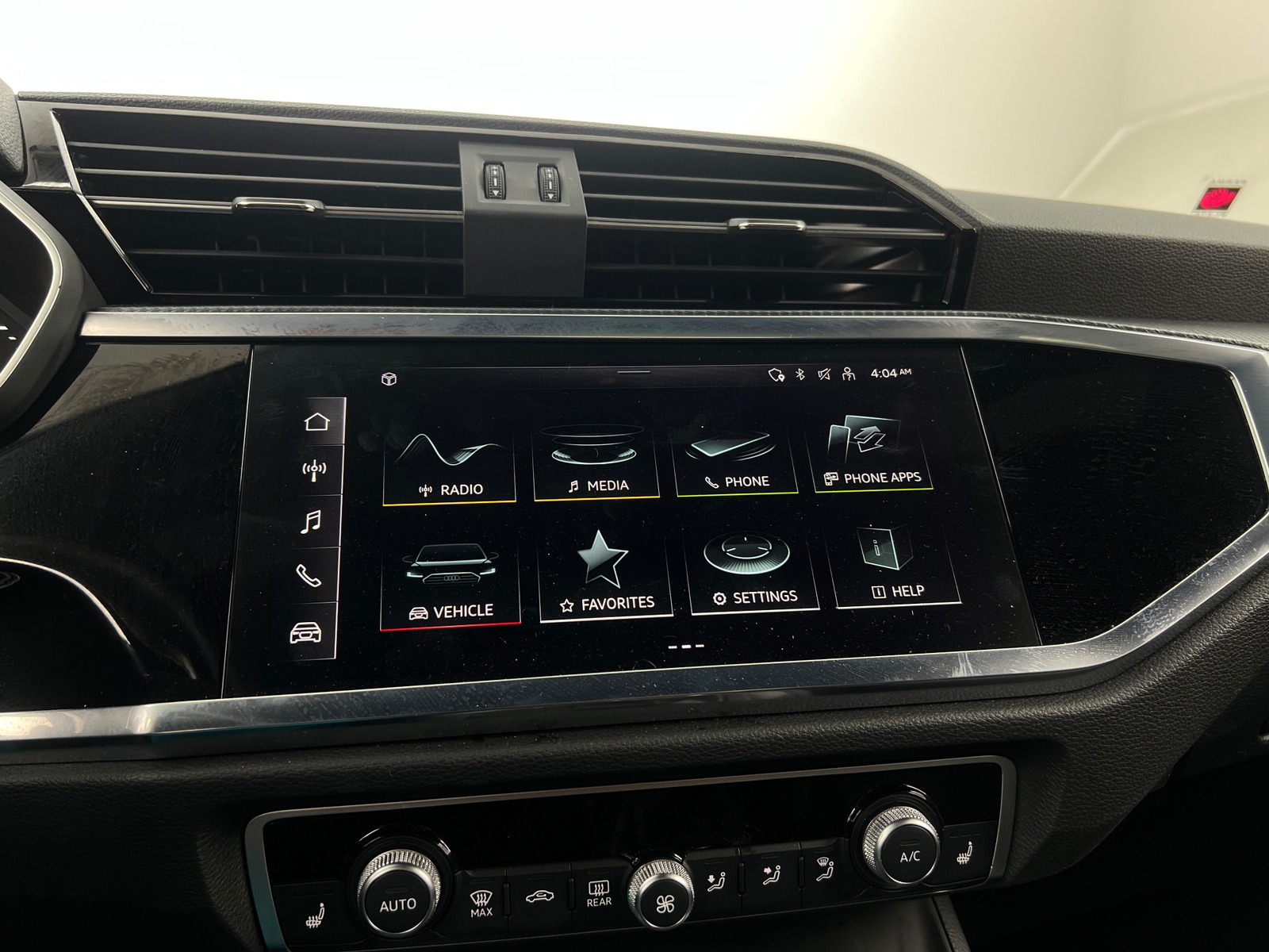 Thumbnail: 2023 Audi Q3 - 3