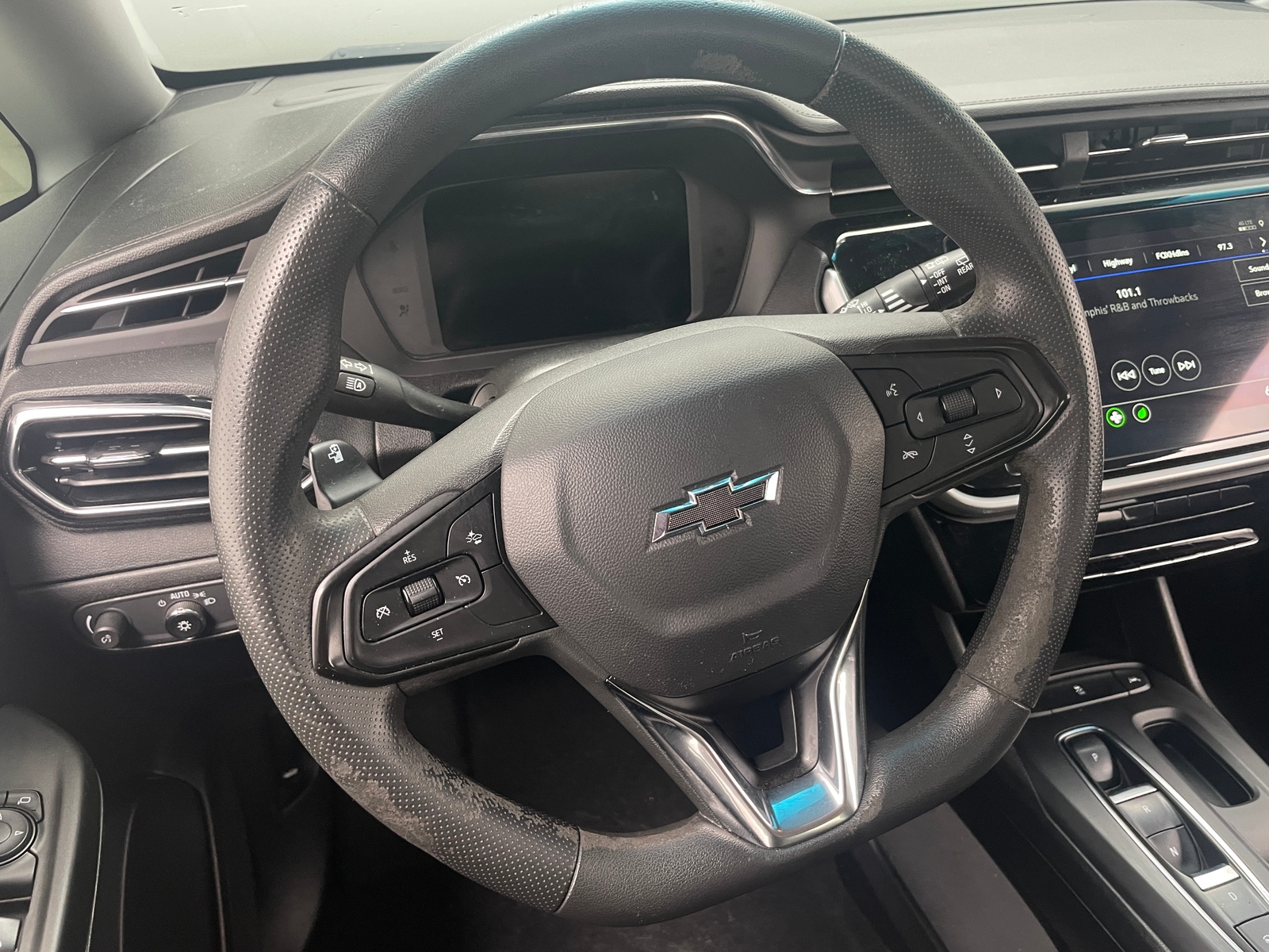 Thumbnail: 2023 Chevrolet Bolt EV - 5