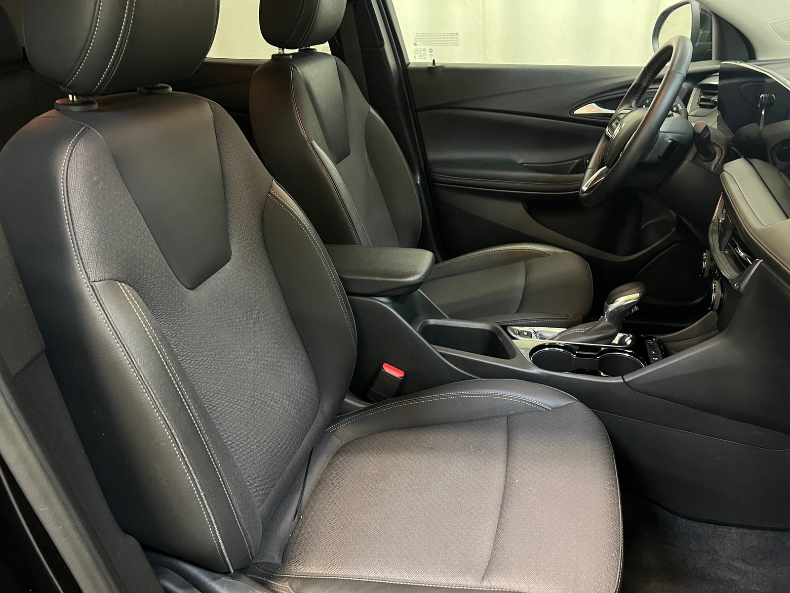 Thumbnail: 2025 Buick Encore GX - 2