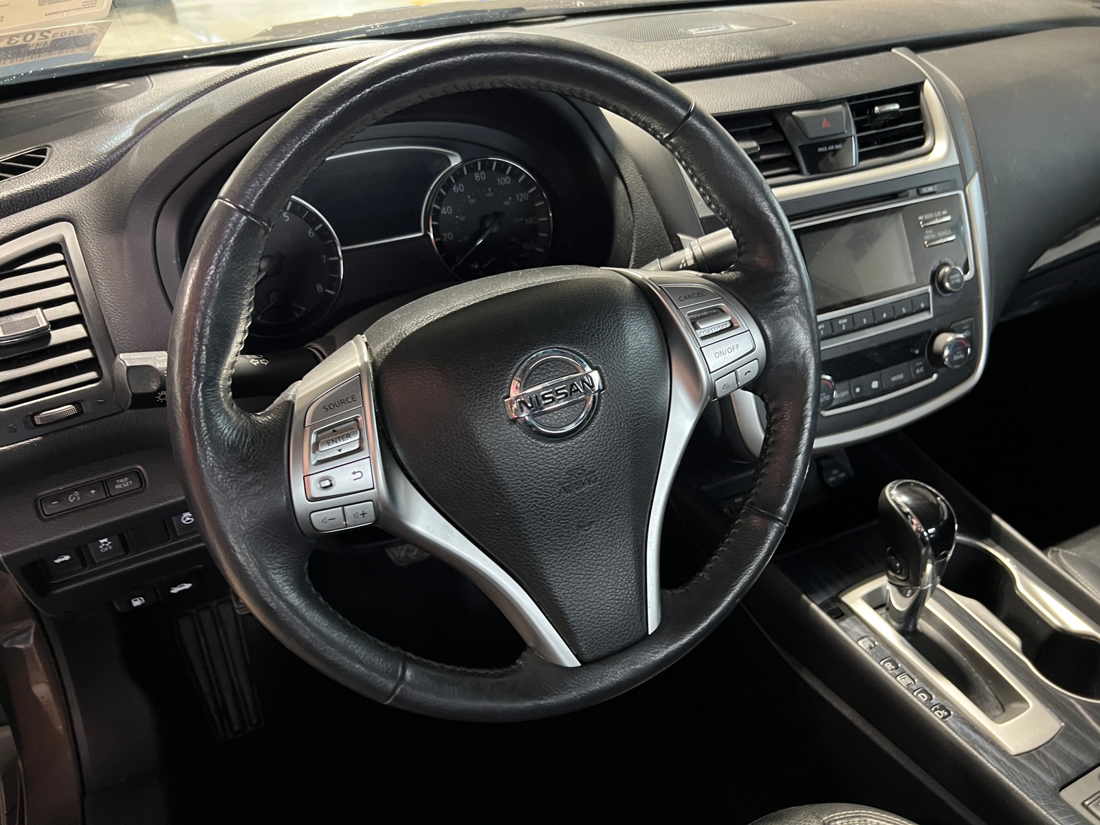 Thumbnail: 2017 Nissan Altima - 4