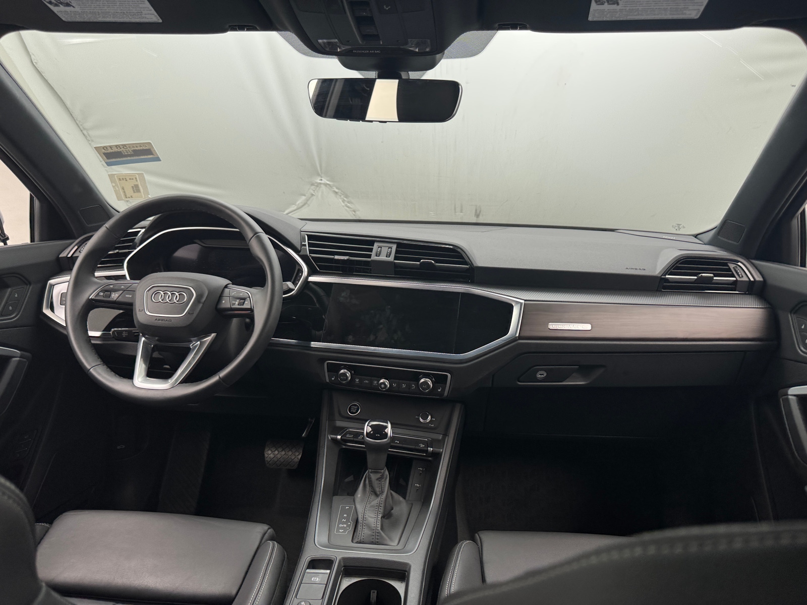 Thumbnail: 2024 Audi Q3 - 2