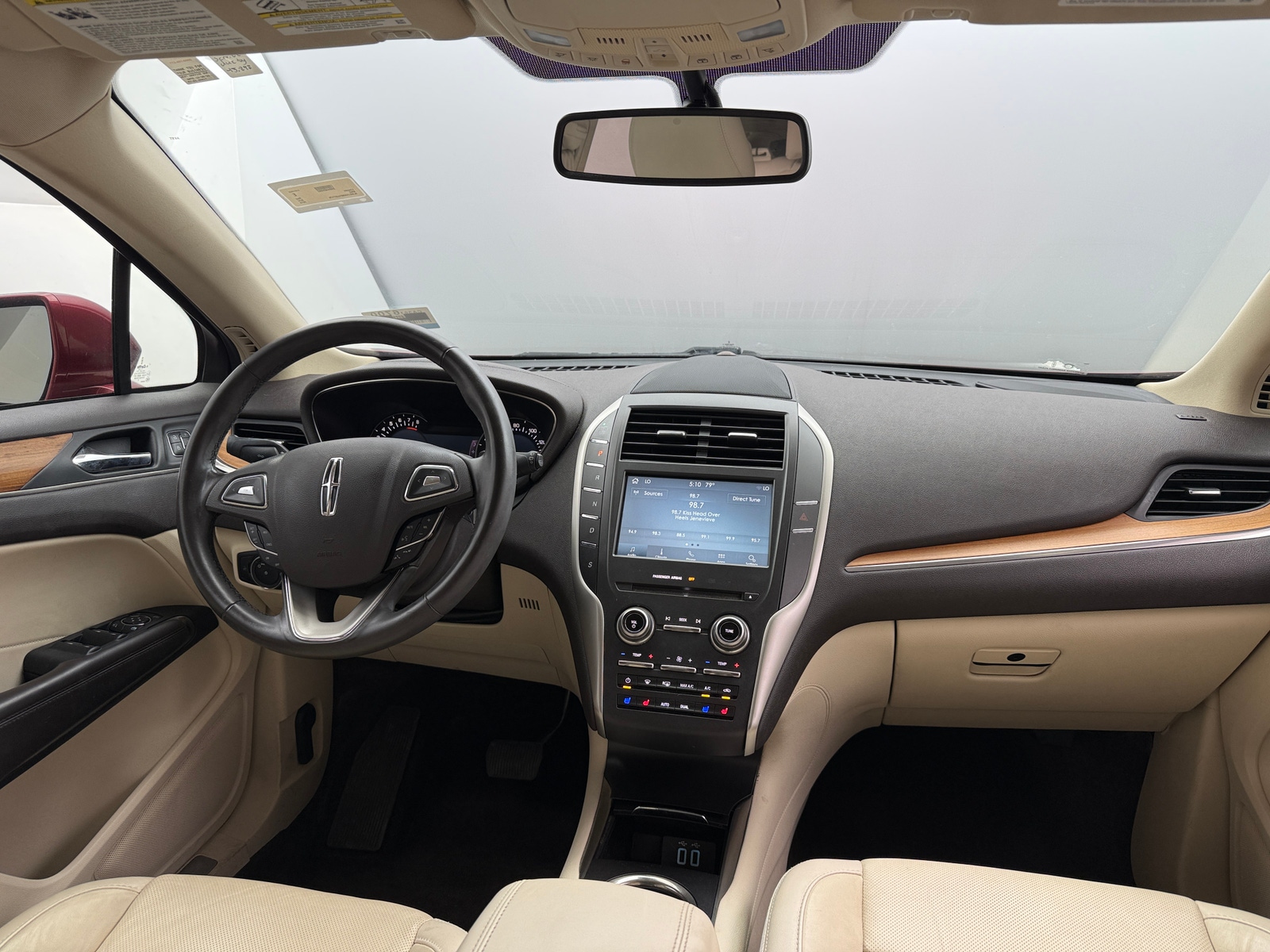 Thumbnail: 2015 Lincoln MKC - 2