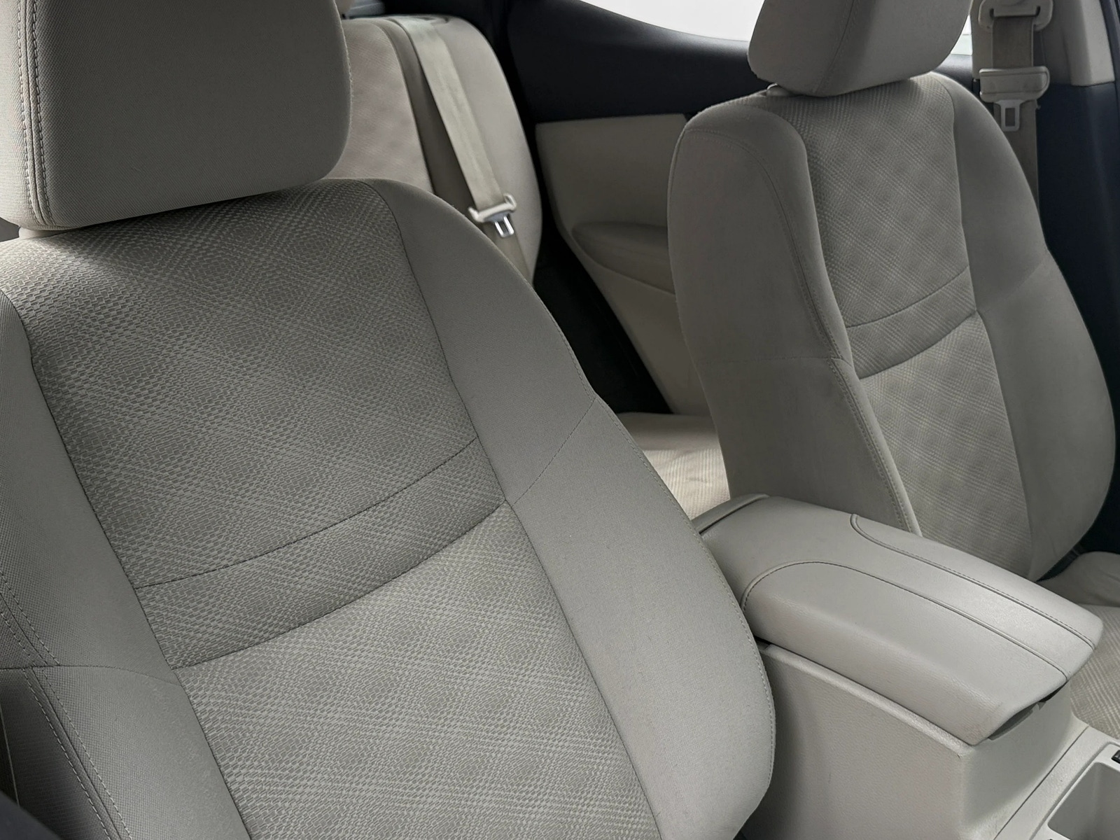 Thumbnail: 2018 Nissan Rogue Sport - 2