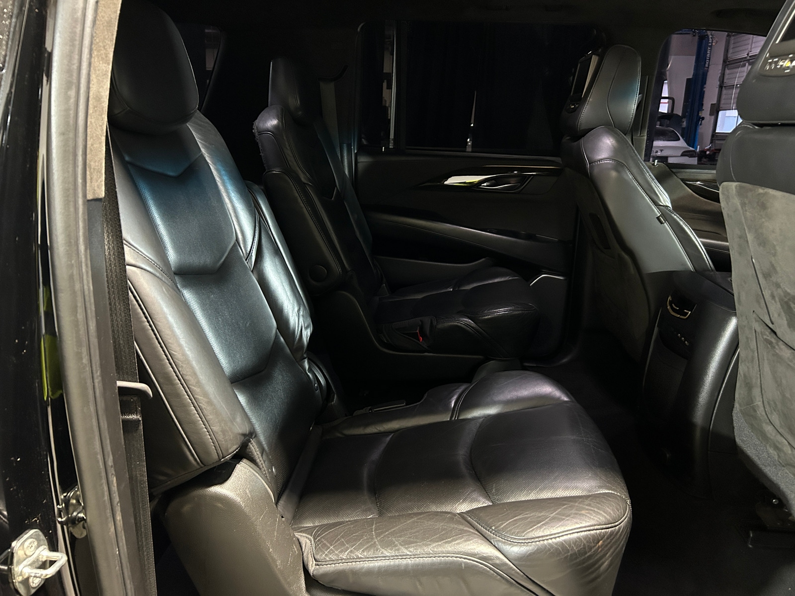 Thumbnail: 2019 Cadillac Escalade - 5