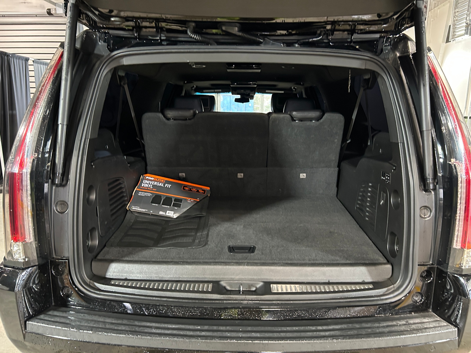 Thumbnail: 2019 Cadillac Escalade - 6