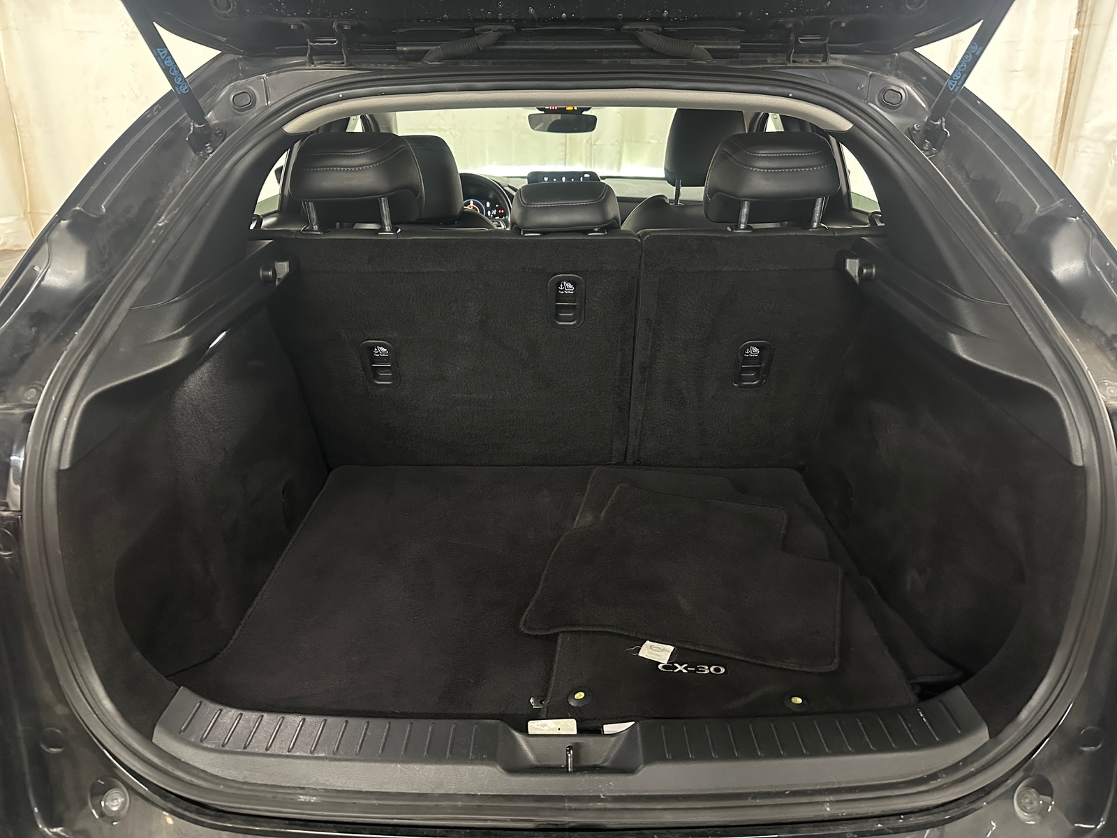 Thumbnail: 2023 Mazda CX-30 - 7