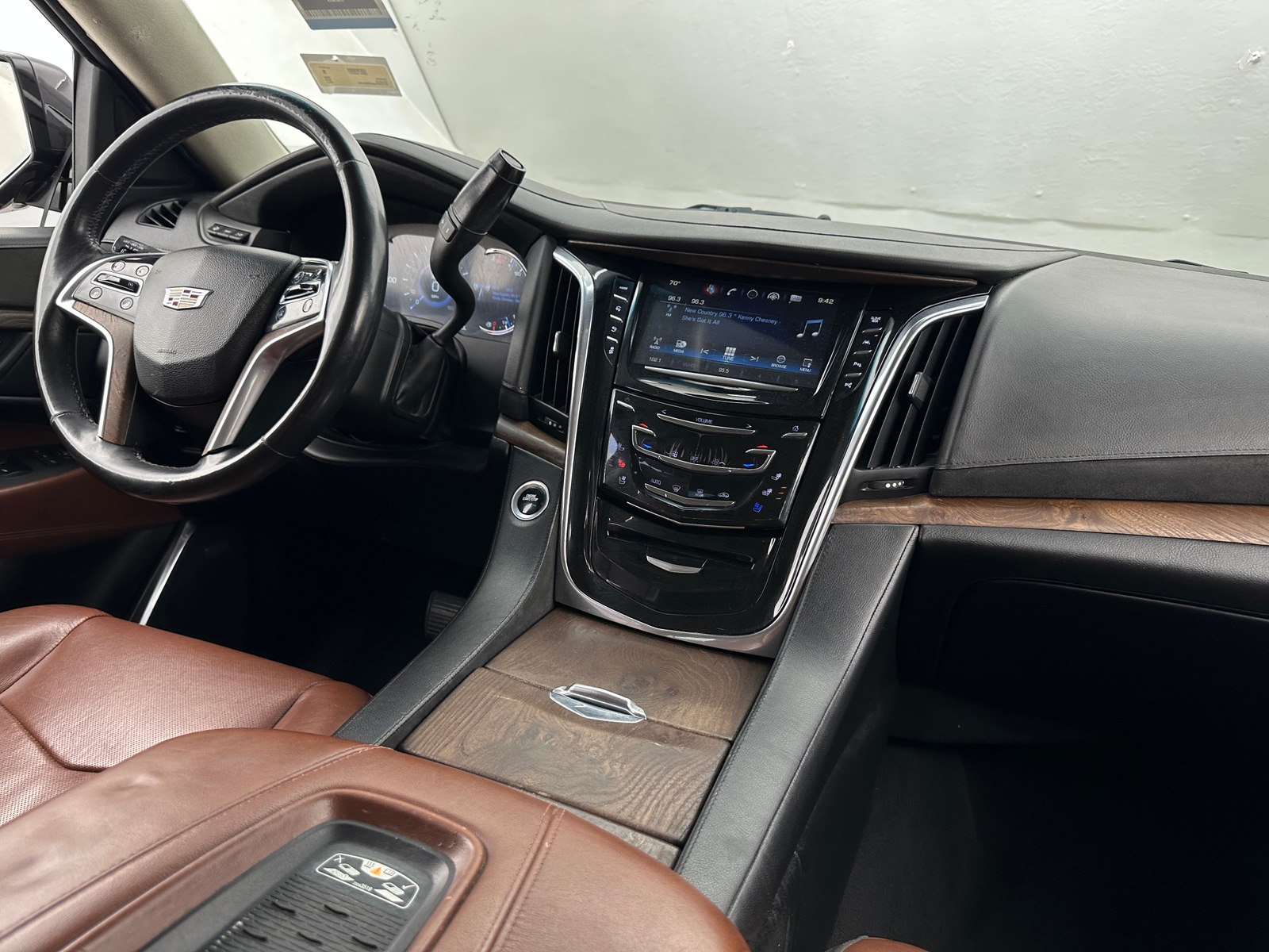 Thumbnail: 2017 Cadillac Escalade - 2