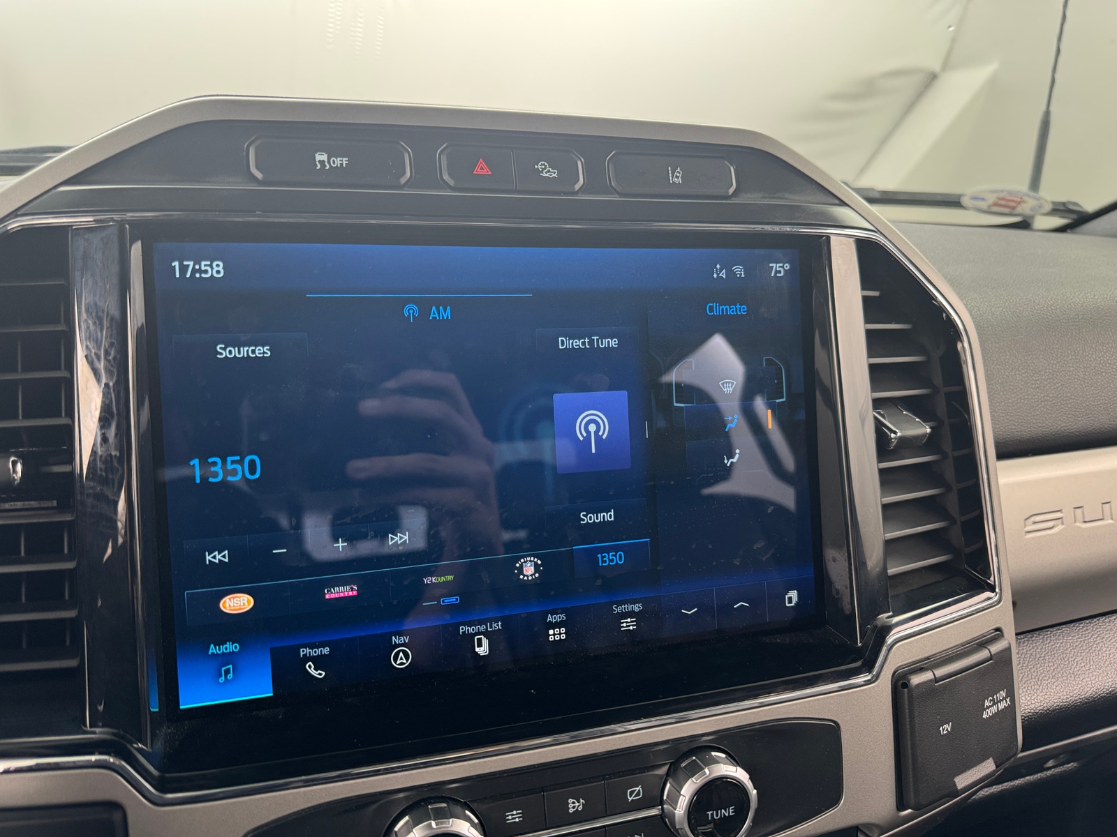 Thumbnail: 2022 Ford Econoline - 4