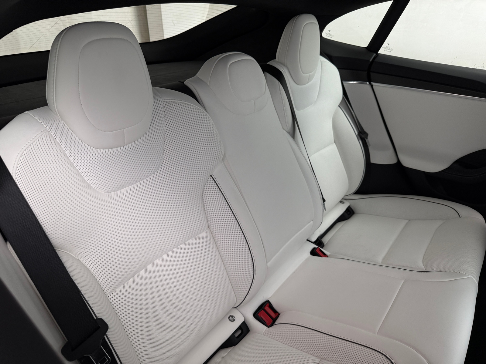 Thumbnail: 2023 Tesla Model S - 5