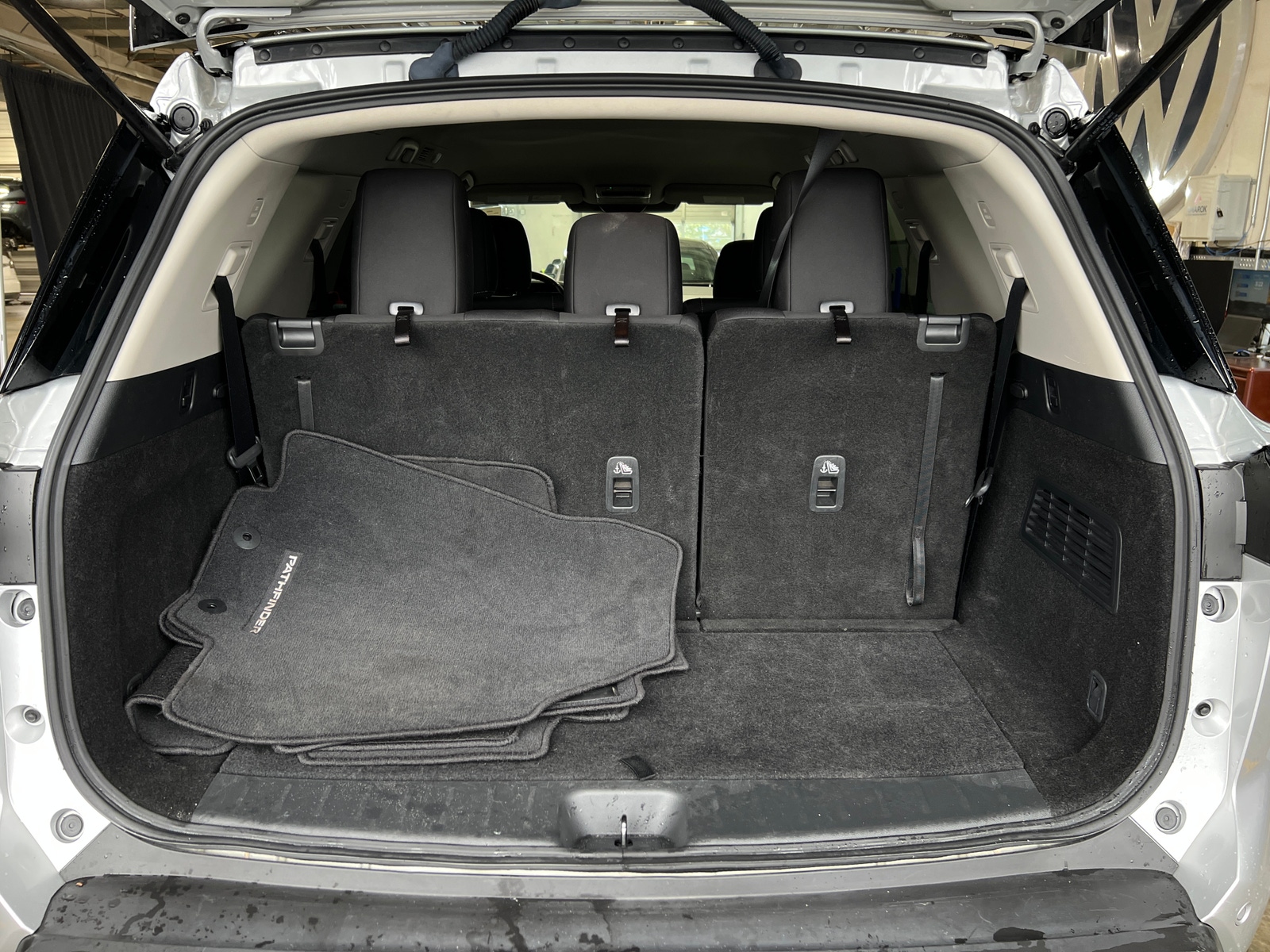 Thumbnail: 2024 Nissan Pathfinder - 7