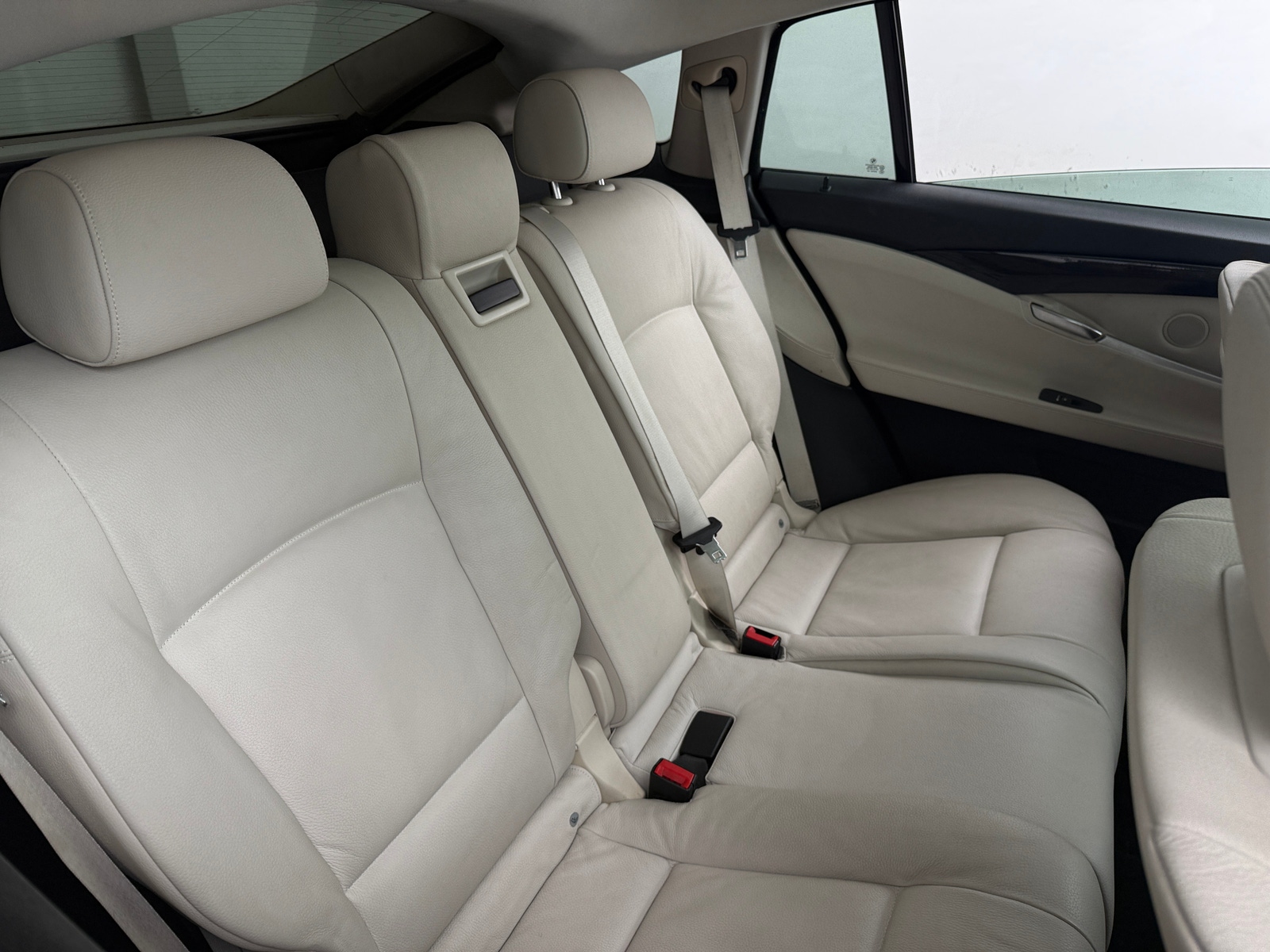 Thumbnail: 2010 BMW 5 Series - 5