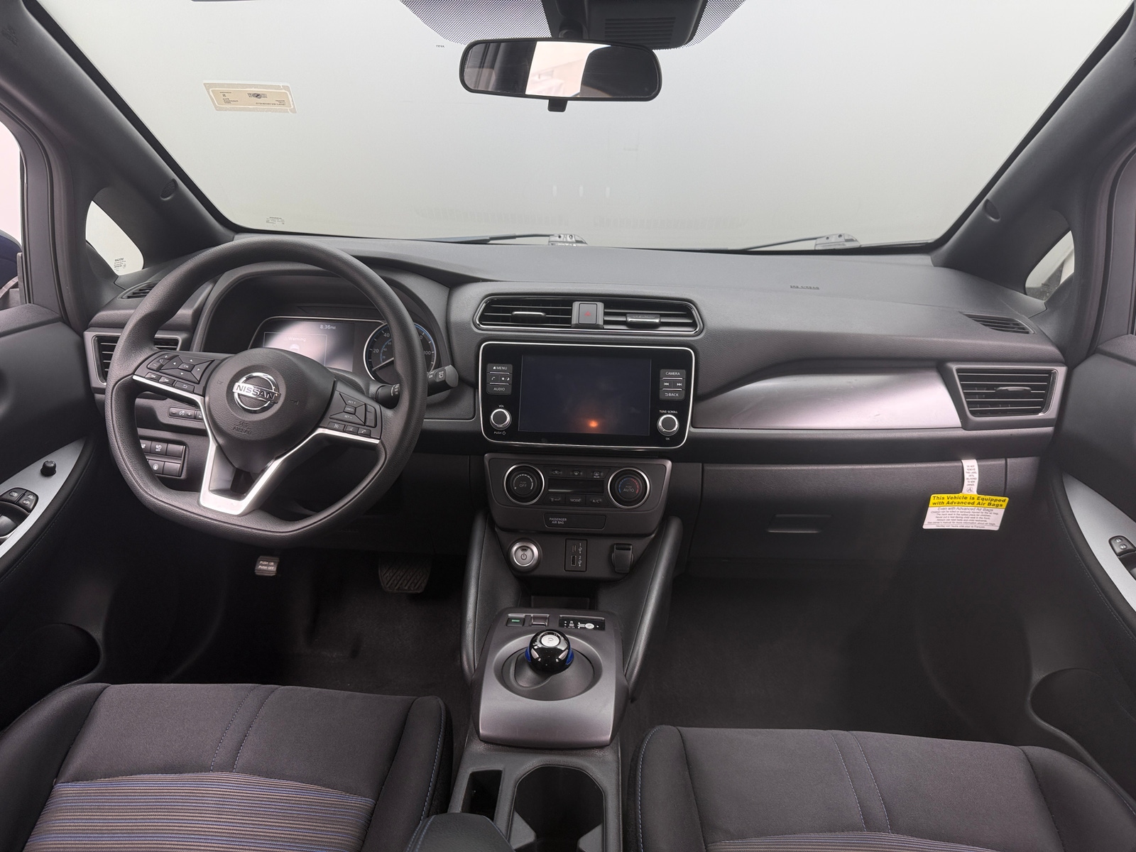 Thumbnail: 2022 Nissan Leaf - 3