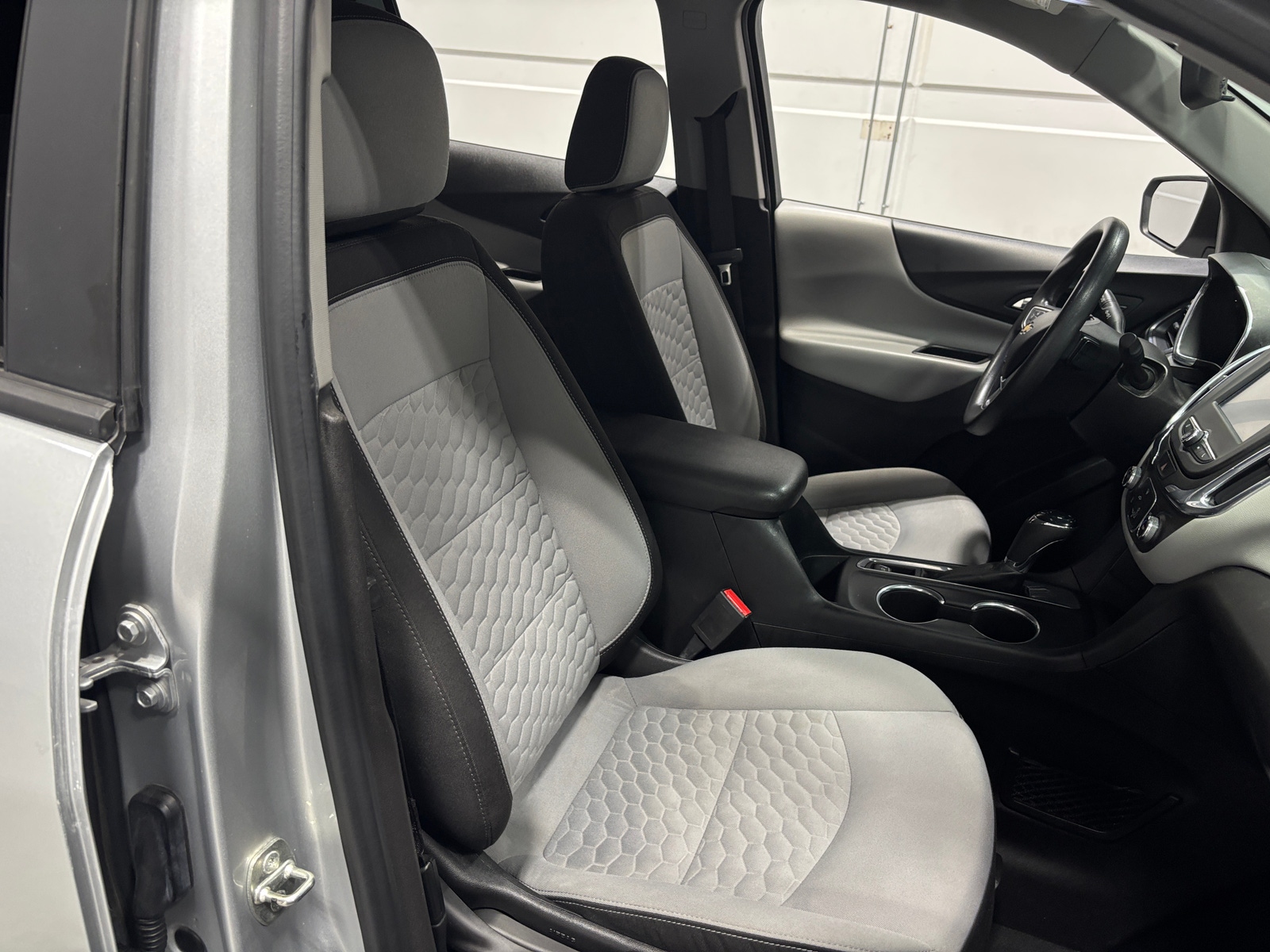 Thumbnail: 2018 Chevrolet Equinox - 2