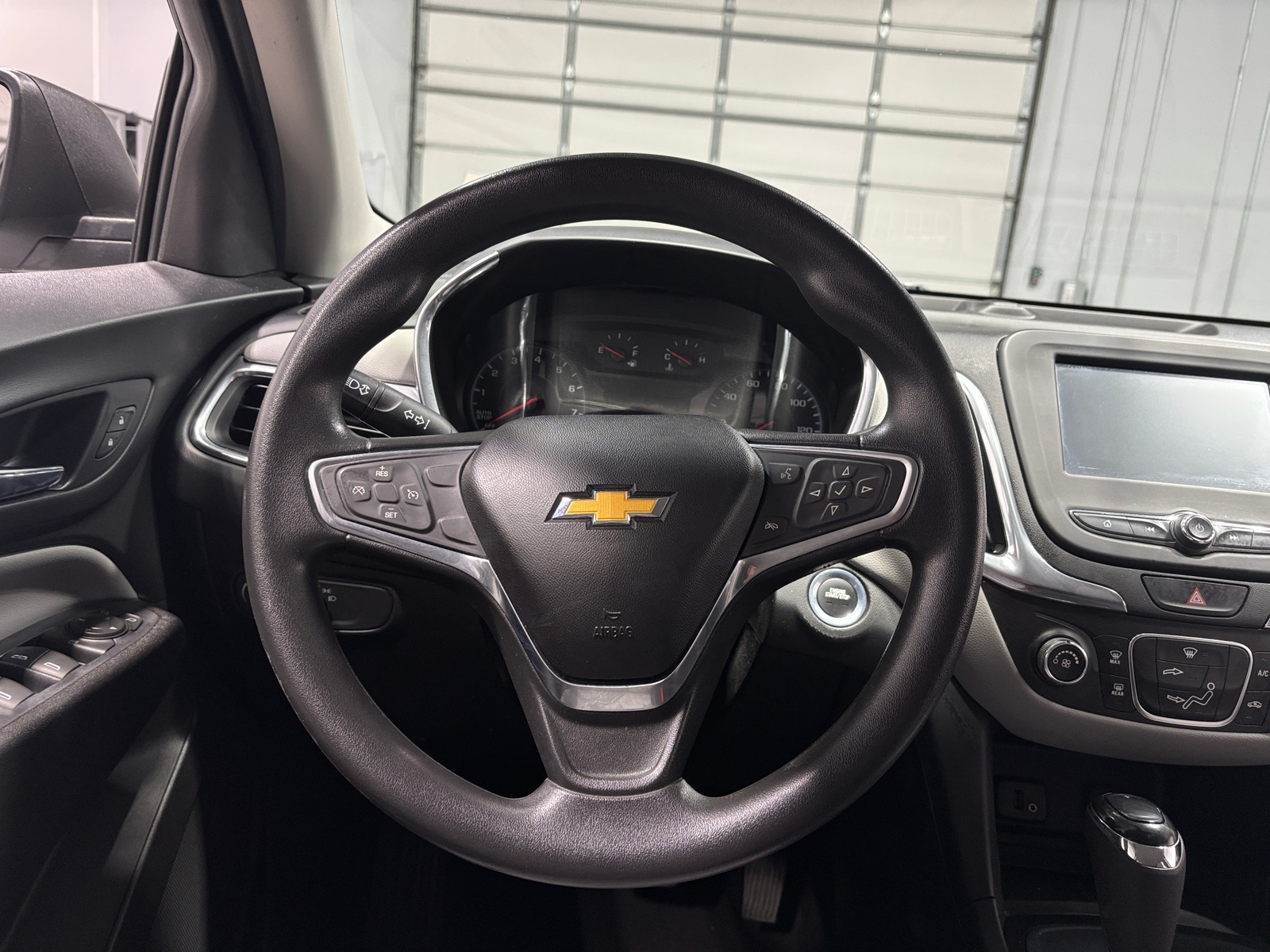 Thumbnail: 2018 Chevrolet Equinox - 5