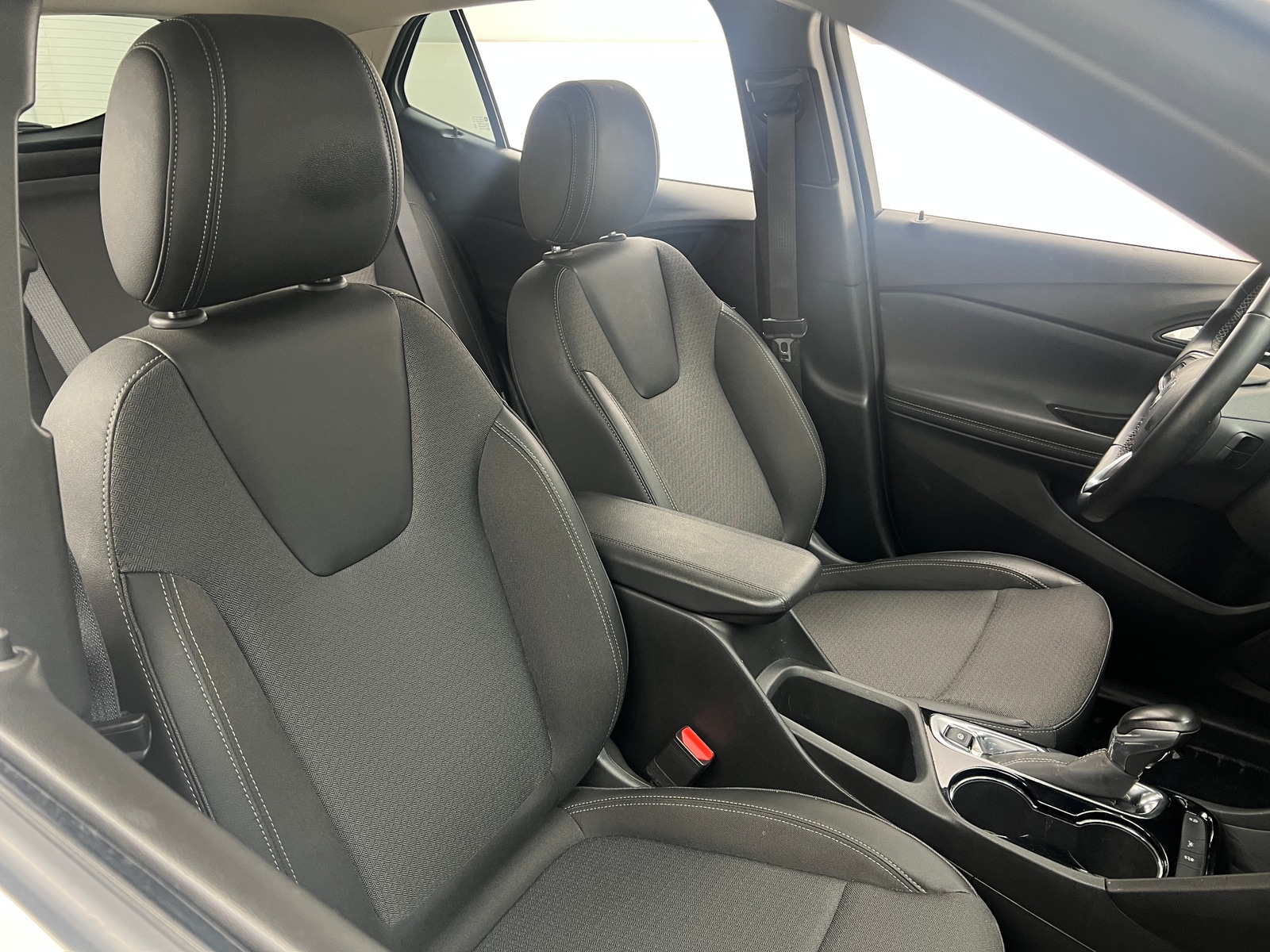 Thumbnail: 2024 Buick Encore GX - 2