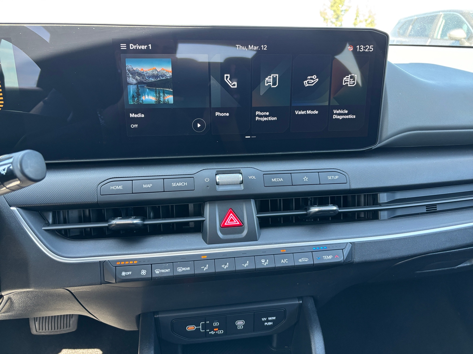 Thumbnail: 2025 Kia K4 - 4