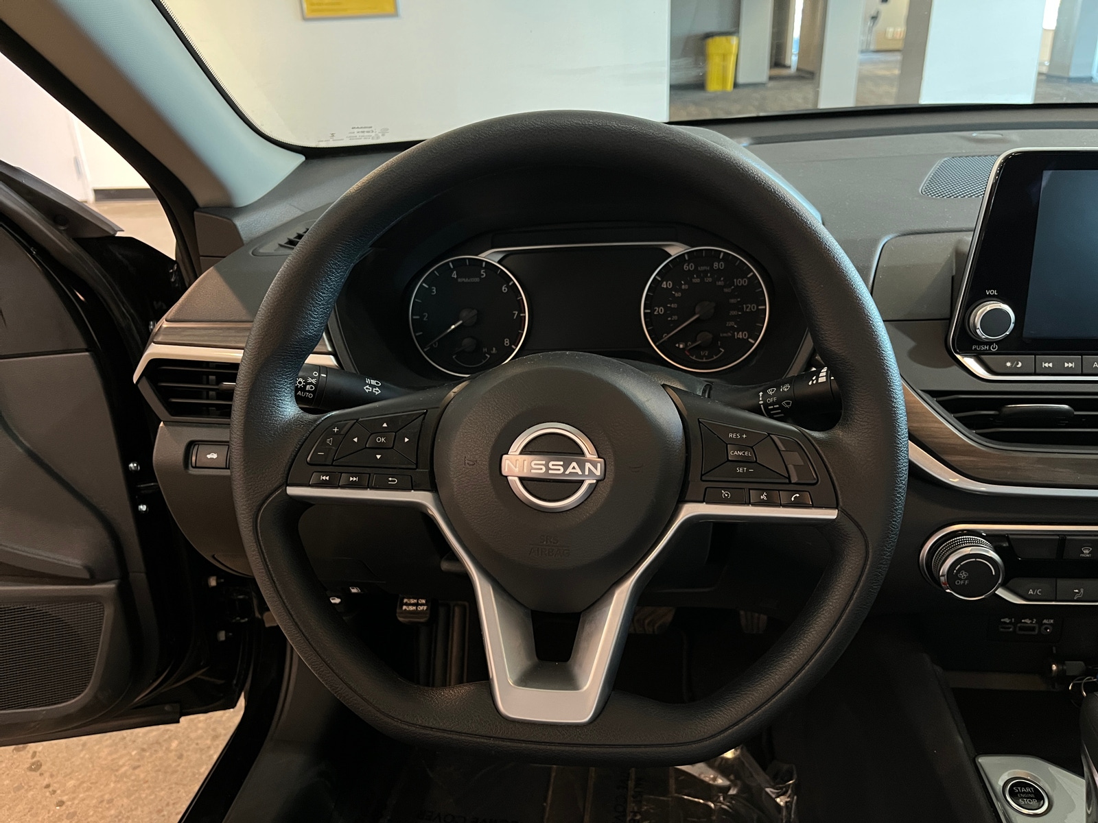Thumbnail: 2025 Nissan Altima - 5