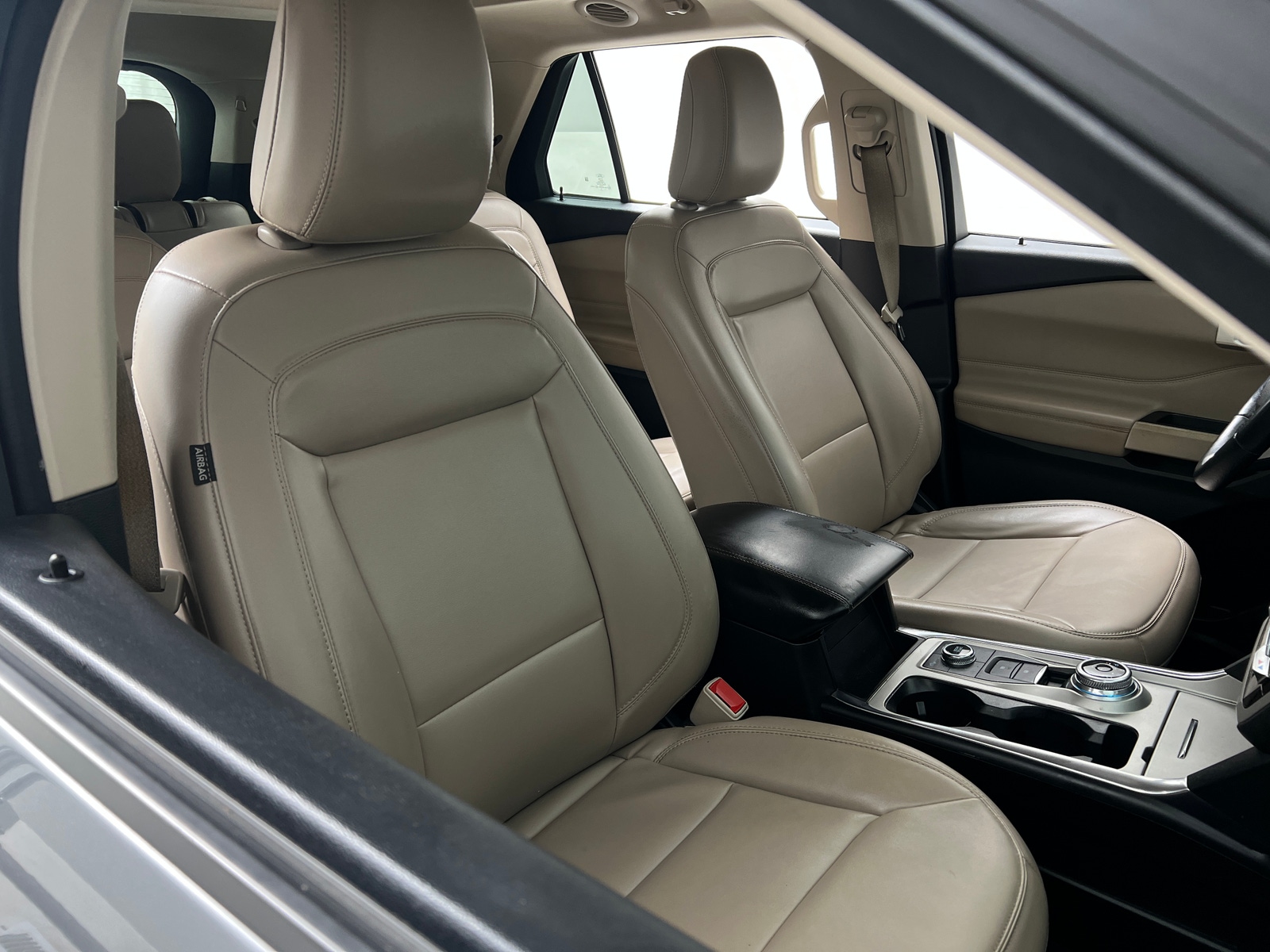 Thumbnail: 2022 Ford Explorer - 2