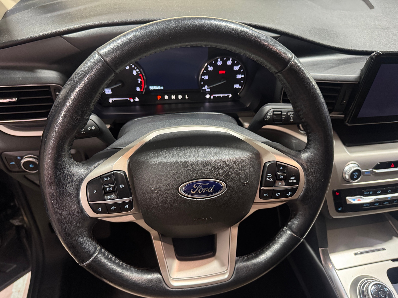 Thumbnail: 2022 Ford Explorer - 5