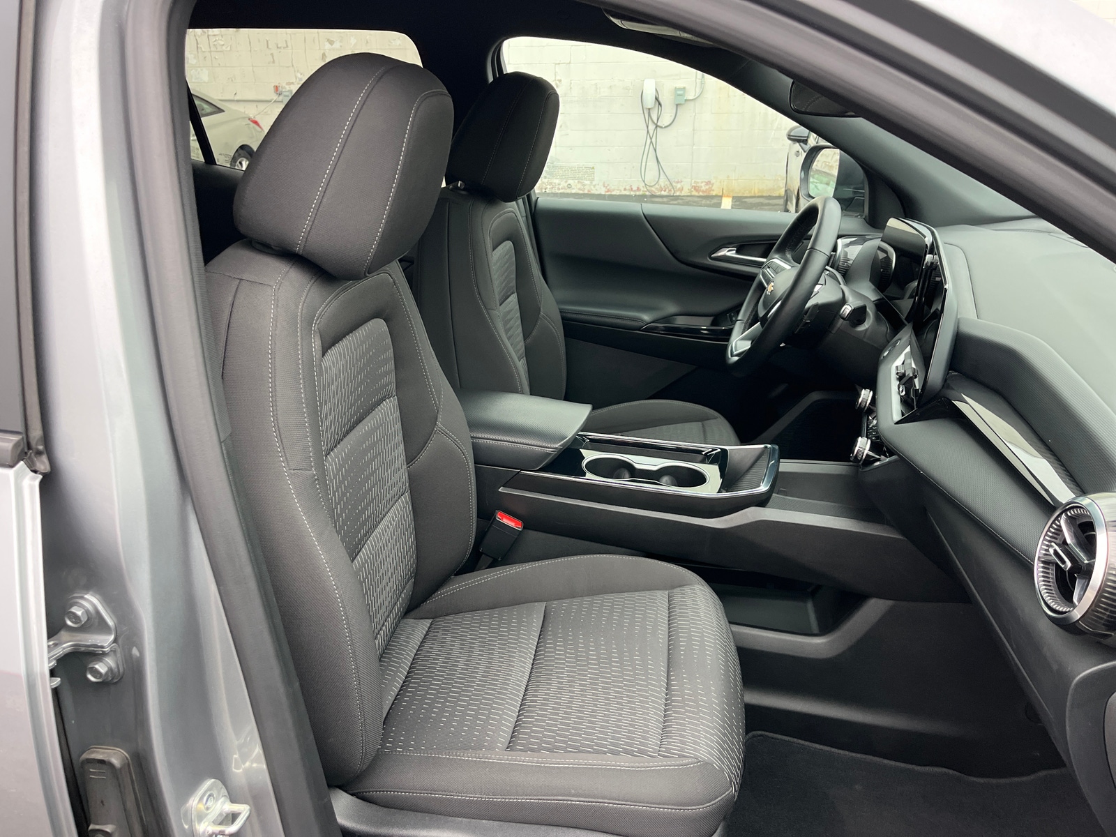 Thumbnail: 2025 Chevrolet Equinox - 2