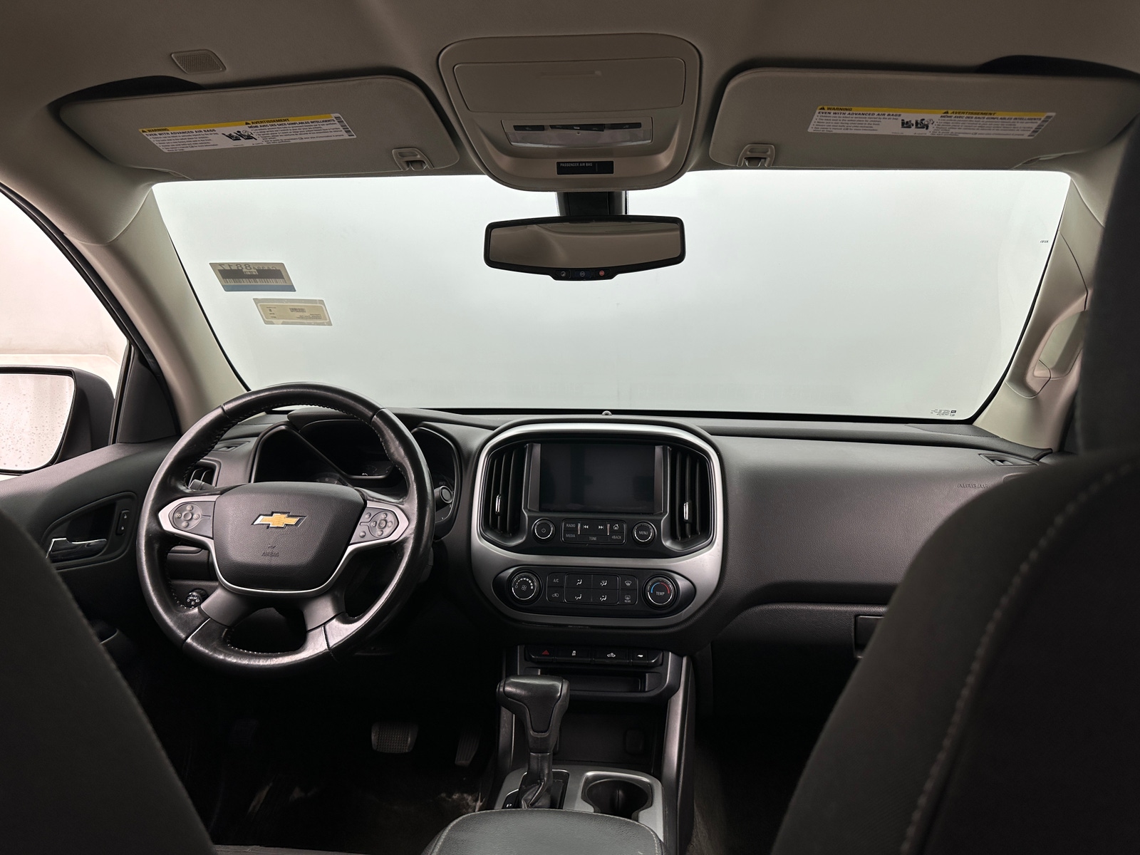 Thumbnail: 2017 Chevrolet Colorado - 3