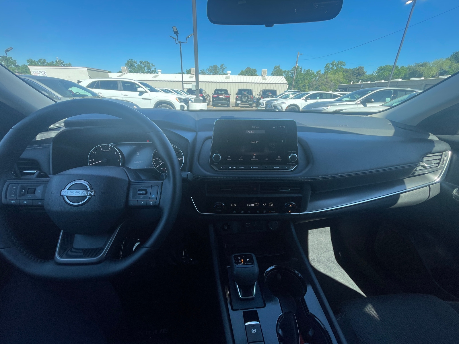 Thumbnail: 2025 Nissan Rogue - 3